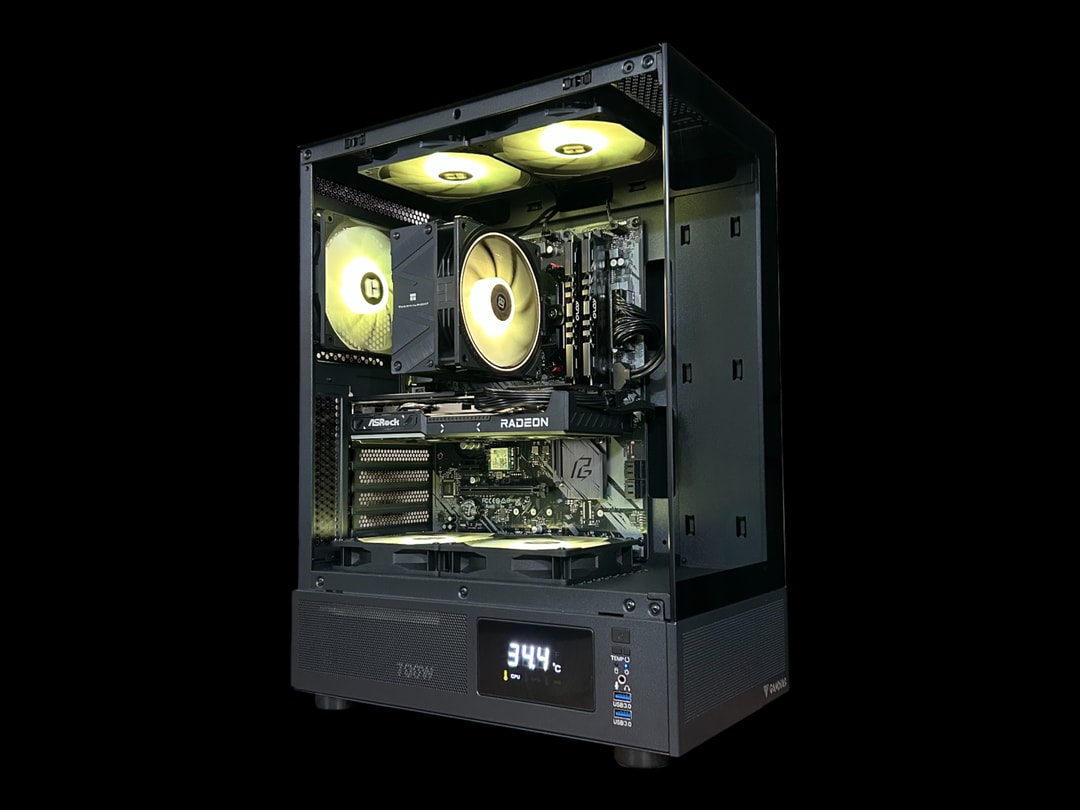 RX 9060XT 16GB | Ryzen 7 5800XT | 16GB DDR4 | 1TB NVMe | The Mid