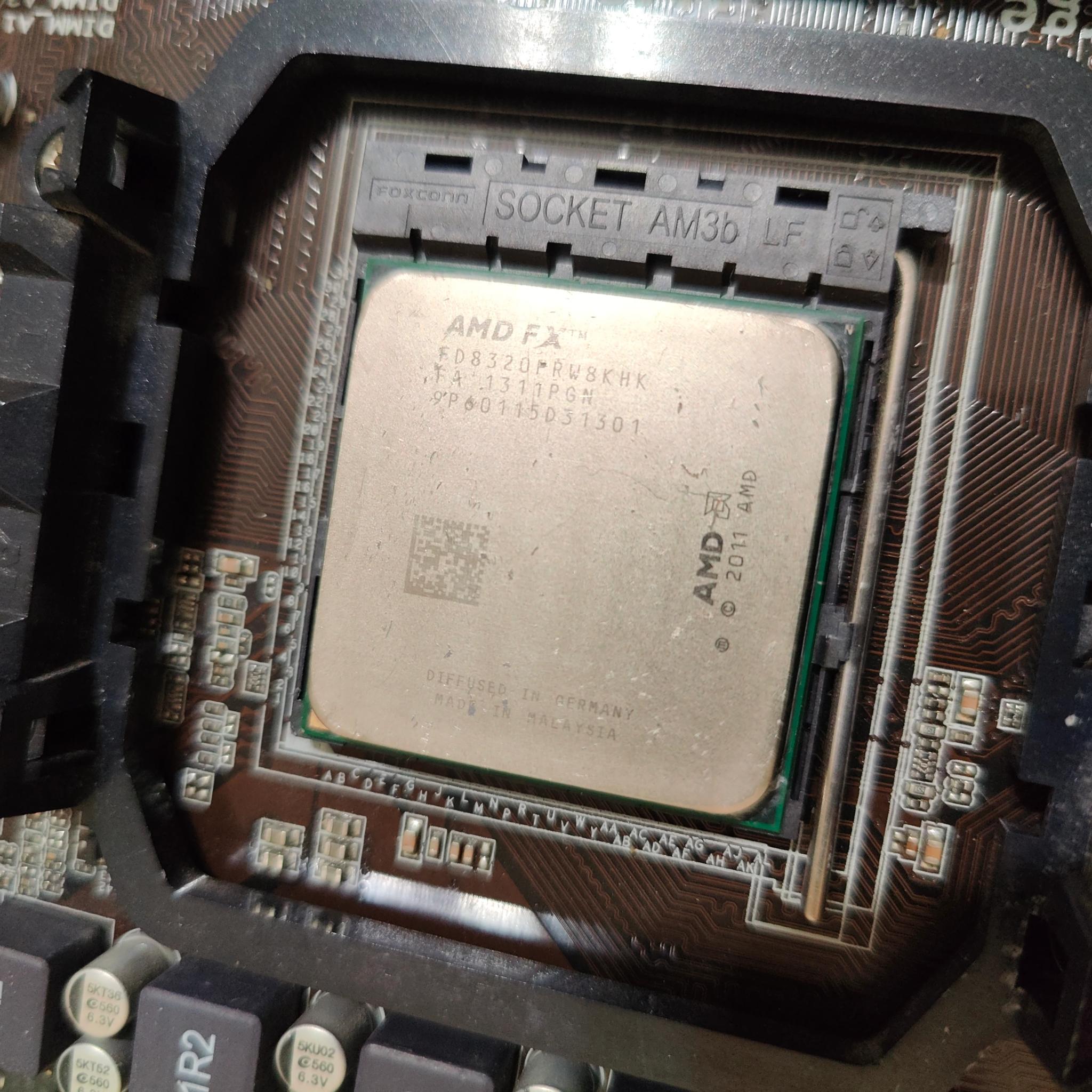 AMD FX 8320 8C 8T ASUS M5A78L-M