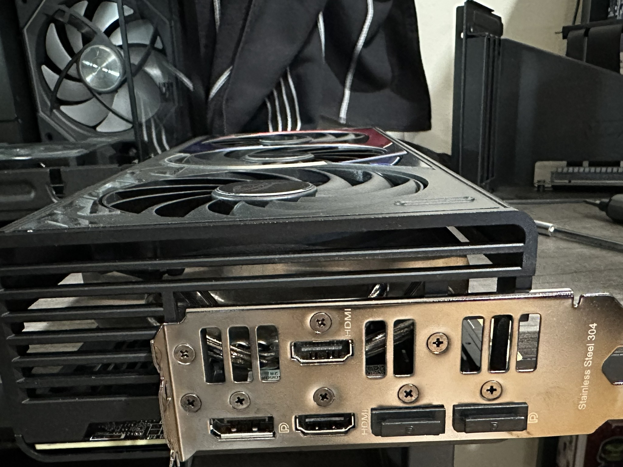 Asus ROG STRIX GAMING GeForce RTX 4070 Ti SUPER