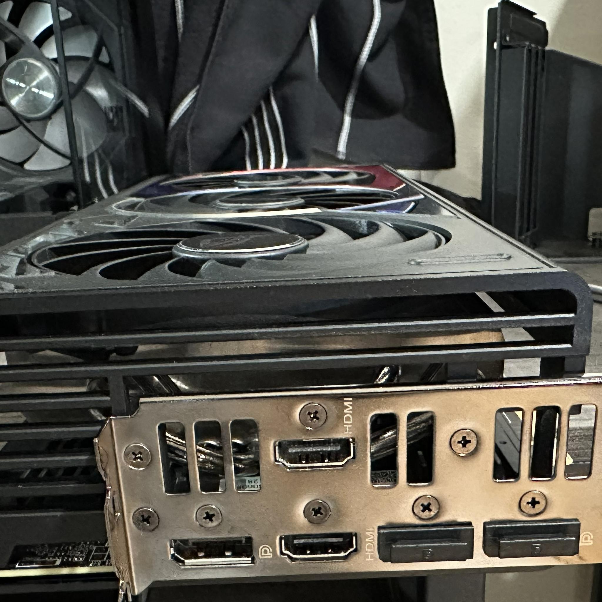 Asus ROG STRIX GAMING GeForce RTX 4070 Ti SUPER