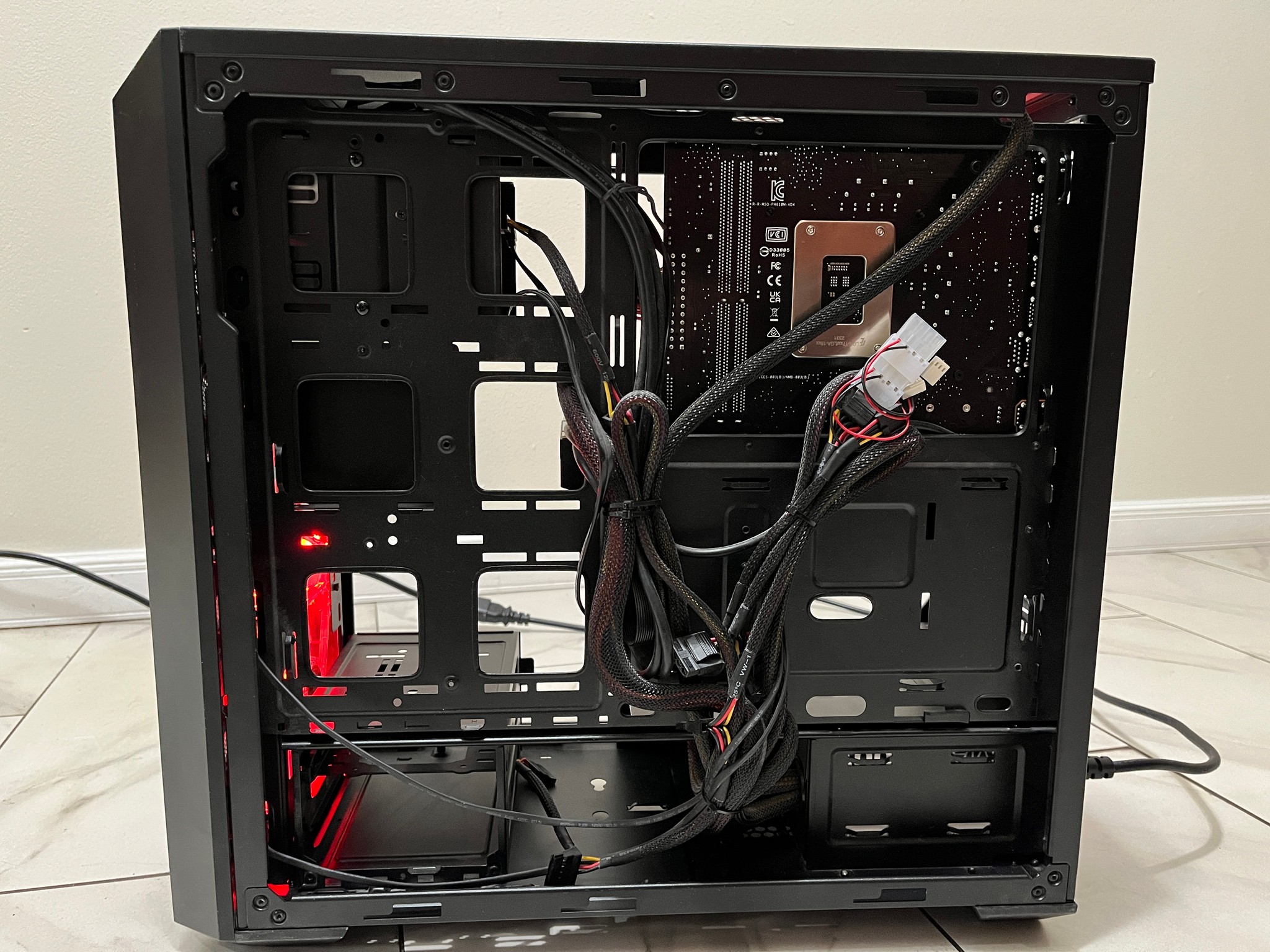 NVIDIA RTX 2080, Intel Core i3-12100, 16GB RAM, 512GB SSD - Gaming PC w/ Wi-Fi & BT *Missing R Panel