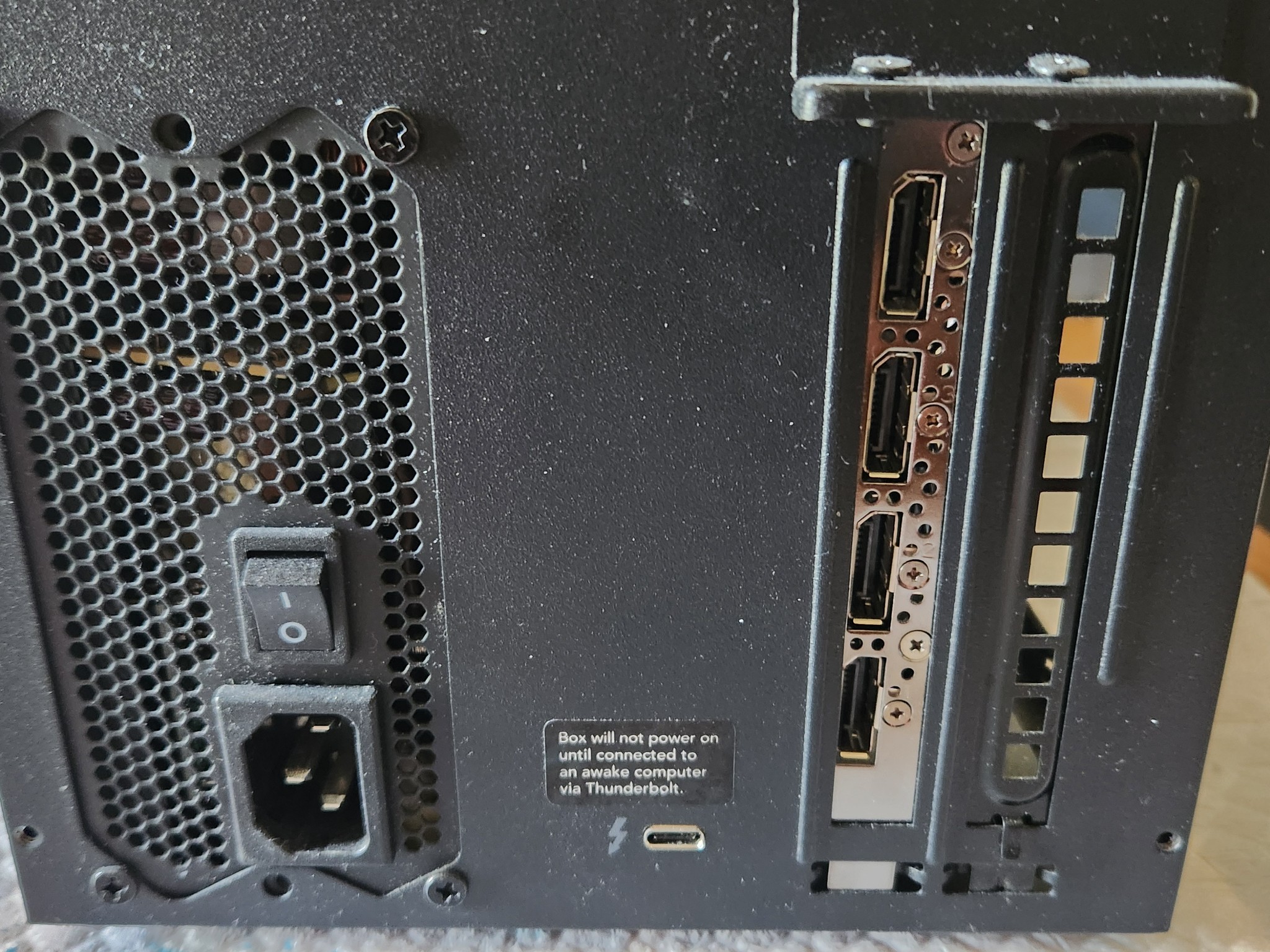 PNY QUADRO P4000 with SONNET EGPU 550 CASE