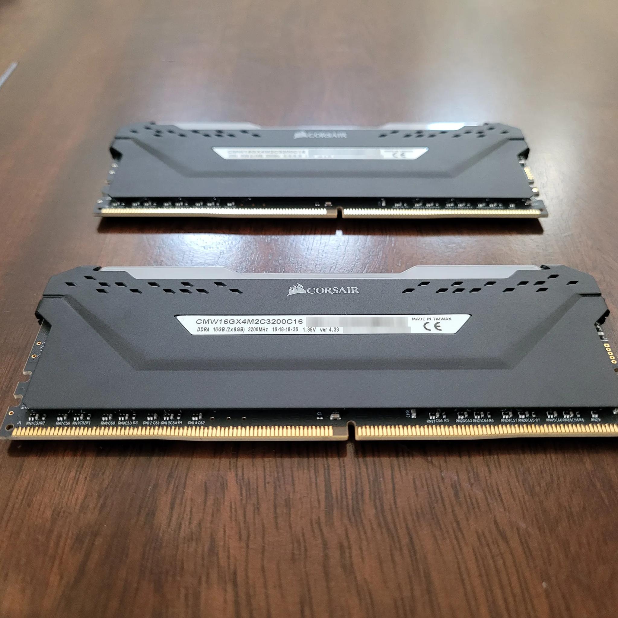 Corsair Vengeance RGB Pro Black 16 GB (2 x 8 GB) DDR4-3200 CL16 Memory (NO OG BOX)