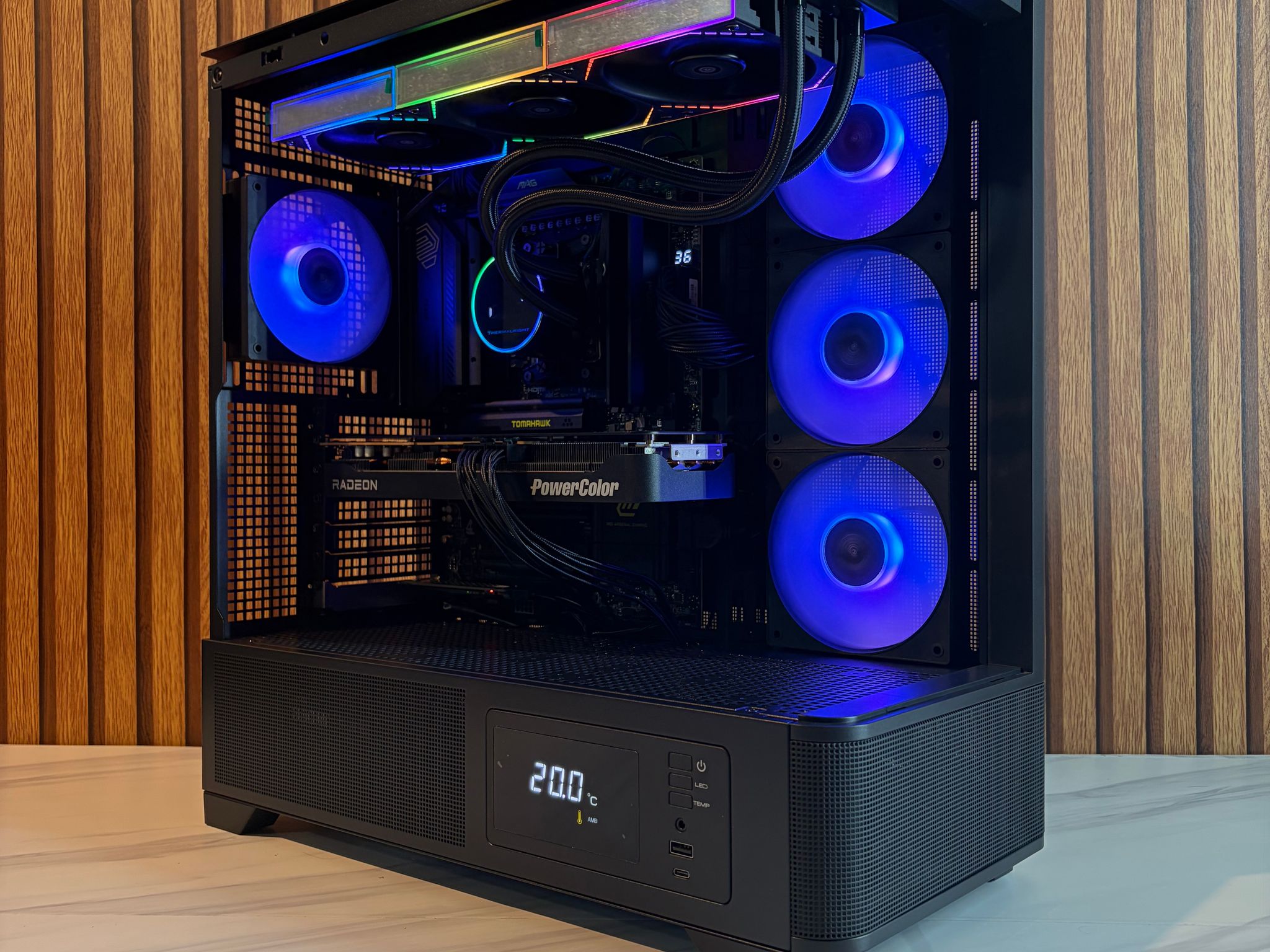 9070XT 16GB | RYZEN 7 9800X3D | 32GB DDR5 | 1TB SSD | 750W | 360MM AIO | X870E