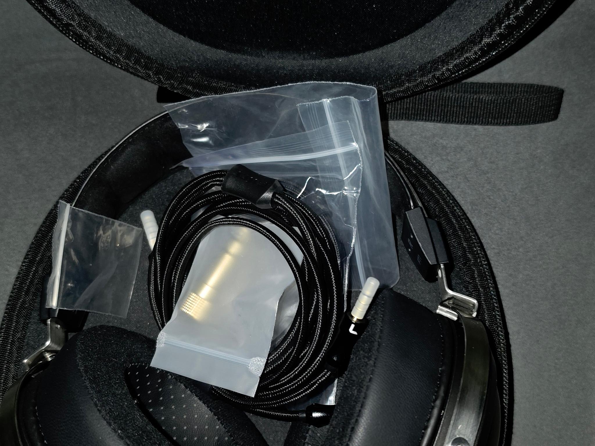 Fiio ft1 closed back headphones walnut with extra dekoni elite pads