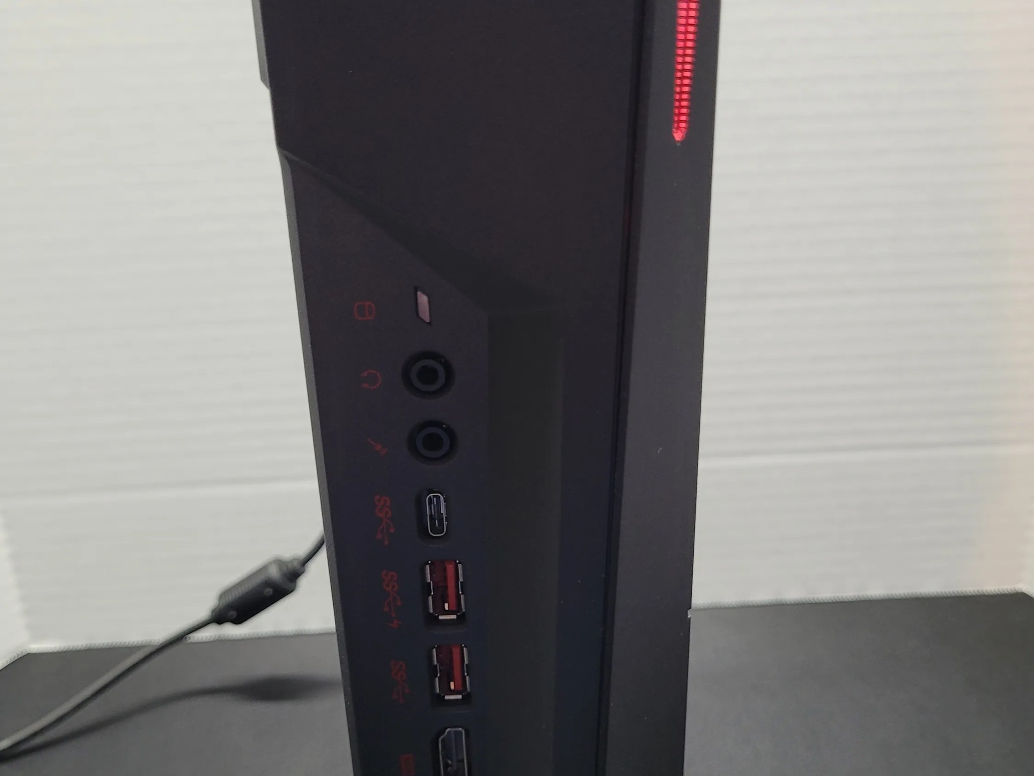 MSI Trident 3 - GTX 1660 & i5 9400f
