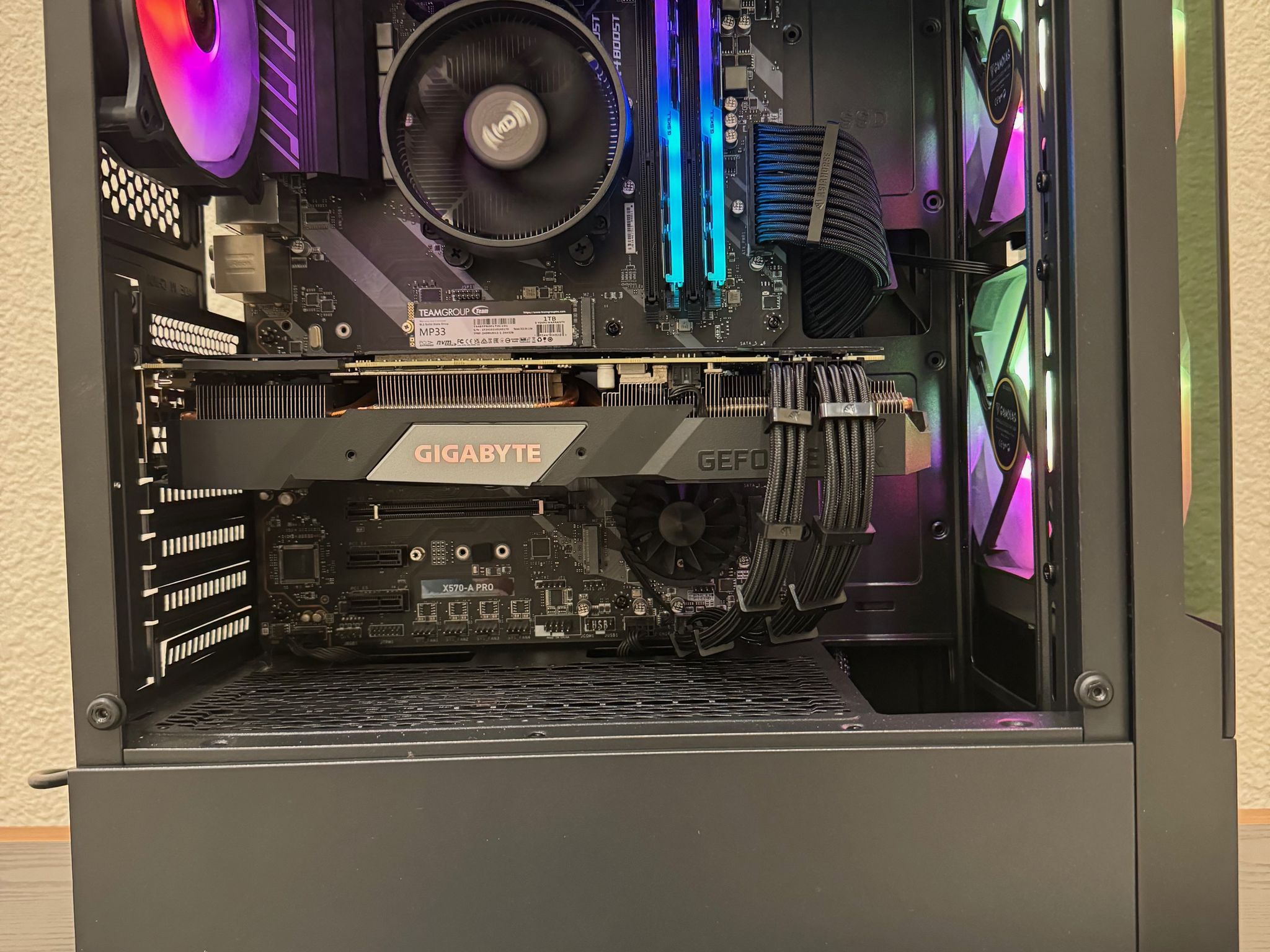 🖤Incognito🖤Sleek All-Black RTX Gaming PC! RTX 2070 SUPER, Ryzen 5 3600X, 1TB Storage.