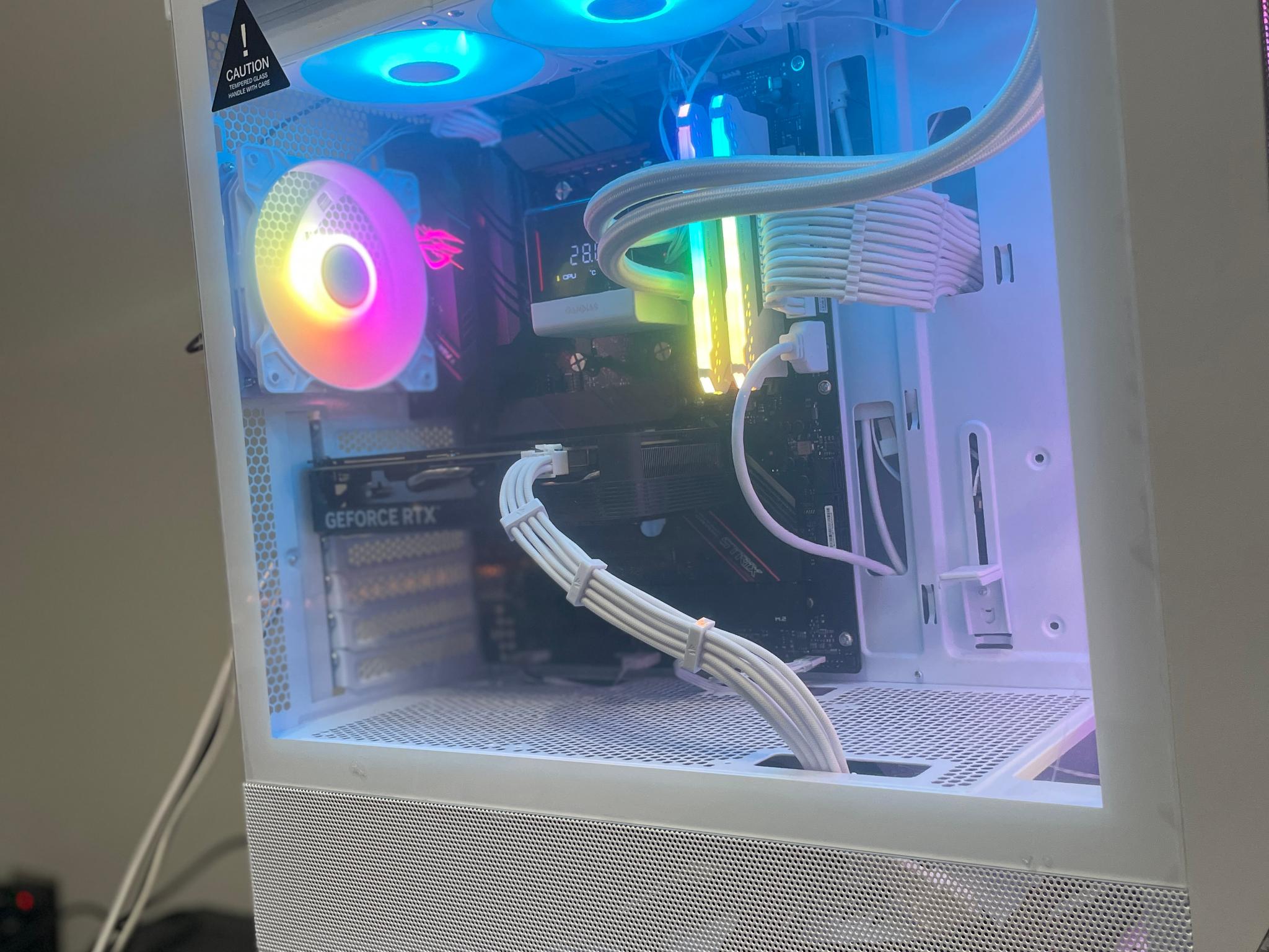 🐺❄️ ARCTIC PREDATOR ❄️🐺  RTX 4060 | Ryzen 5 5600X | ROG Strix WiFi | Liquid Cooled