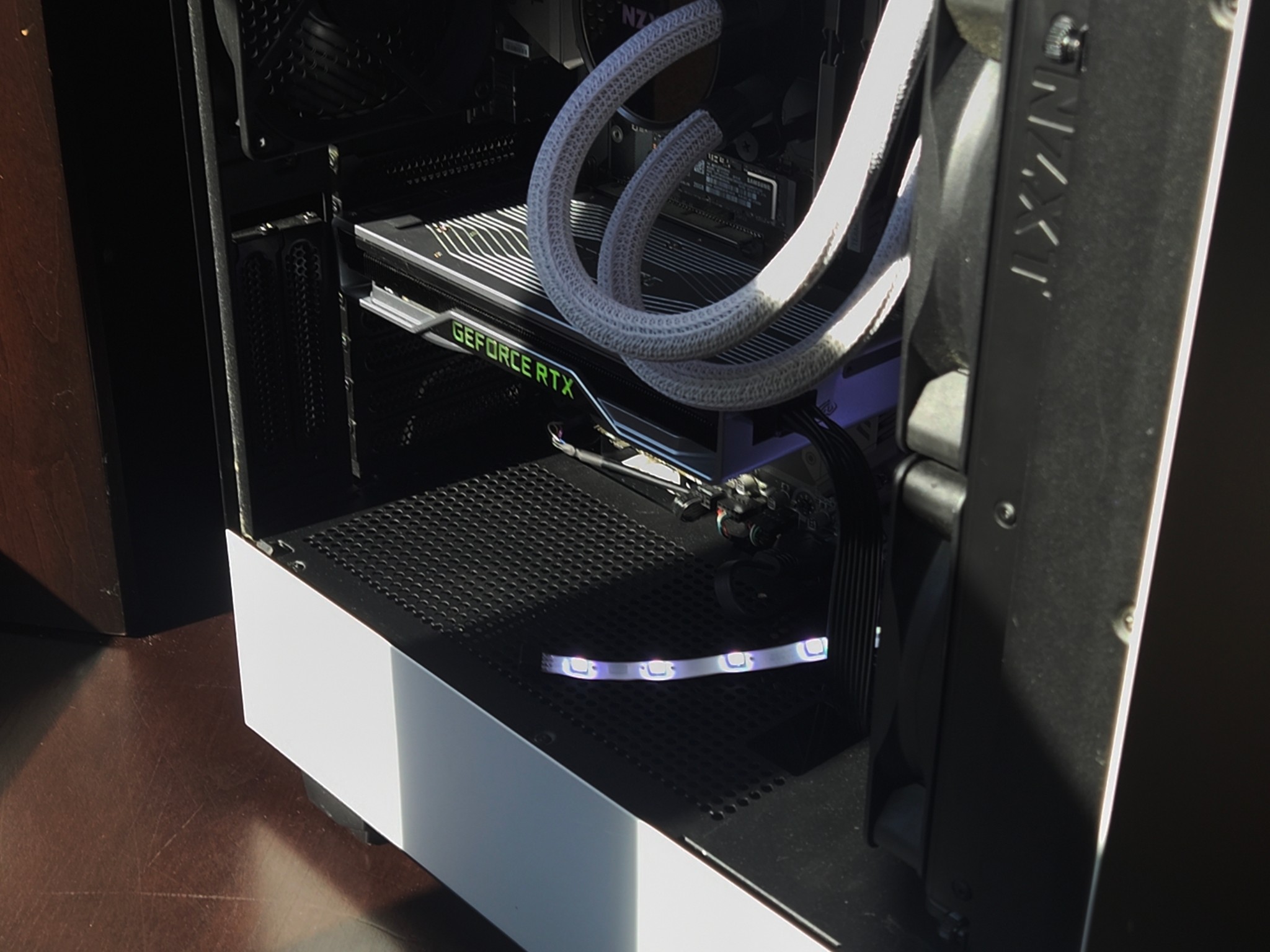 GAMING/STREAMING - RTX 2070 Founders Edition - 16GB DDR4 RAM - AIO Water Cooler - ARGB