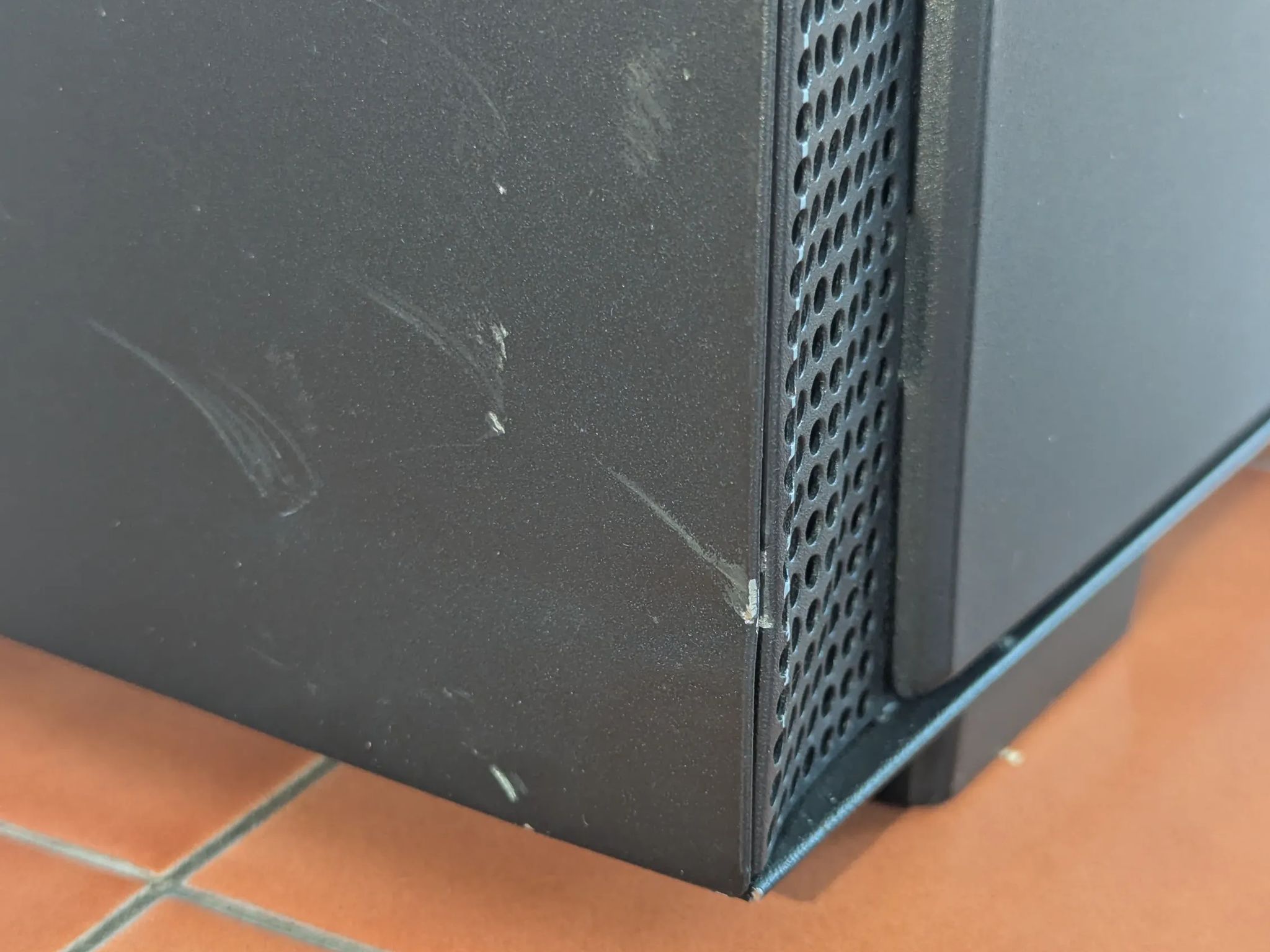 Obsidian Flame - ITX Build i7 9700k, RX 6600 XT, 16GB RAM, 512GB NVMe SSD, 1TB HDD, AIO