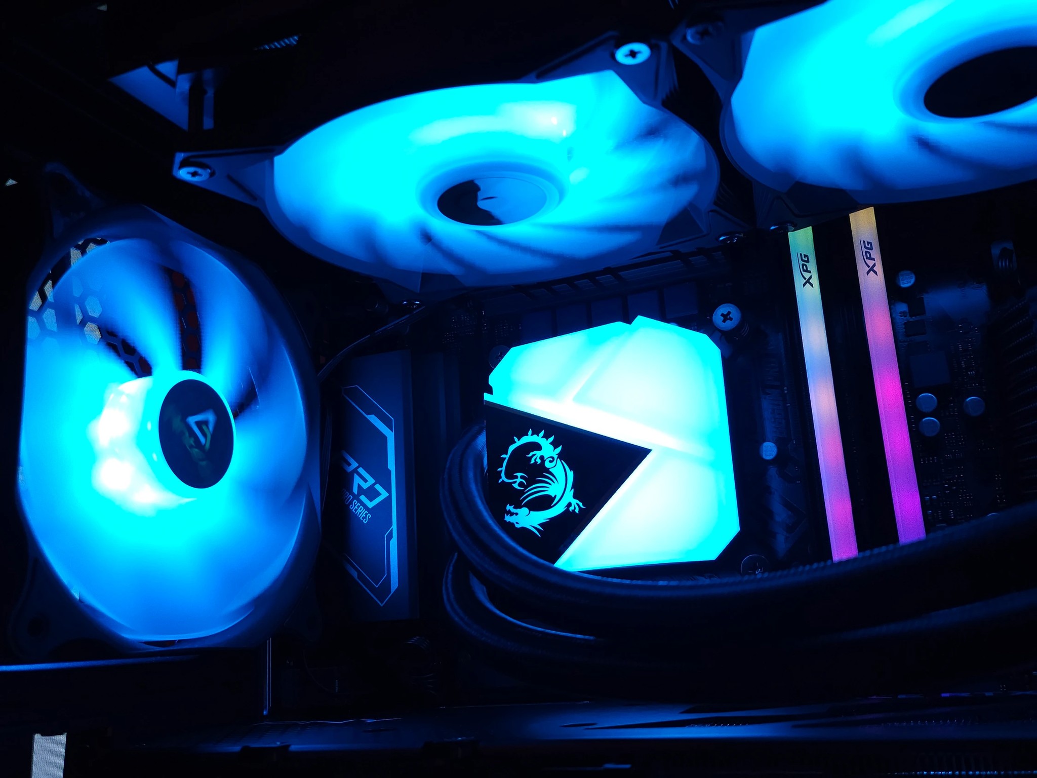 IT HAS LOTS OF RGB | CUSTOM INTEL / NVIDIA RTX 3060 PC