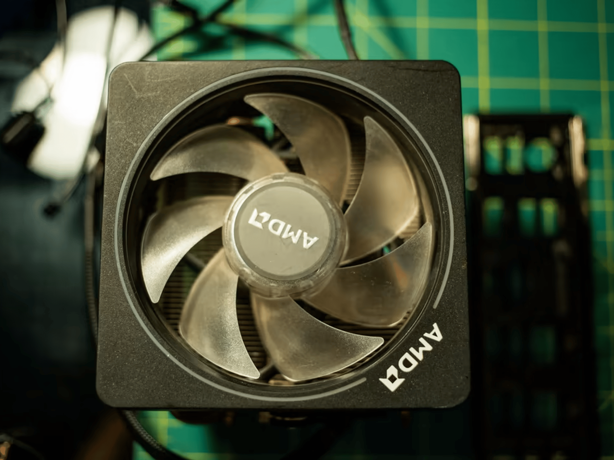 Ryzen 7 2700x with wraith cooler