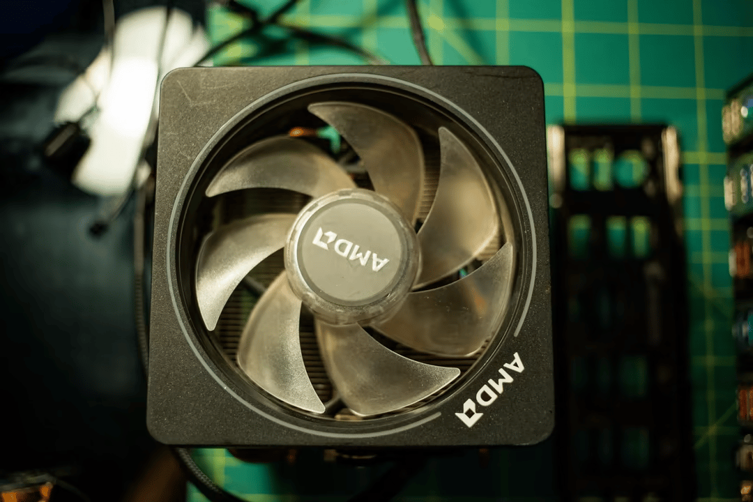 Ryzen 7 2700x with wraith cooler