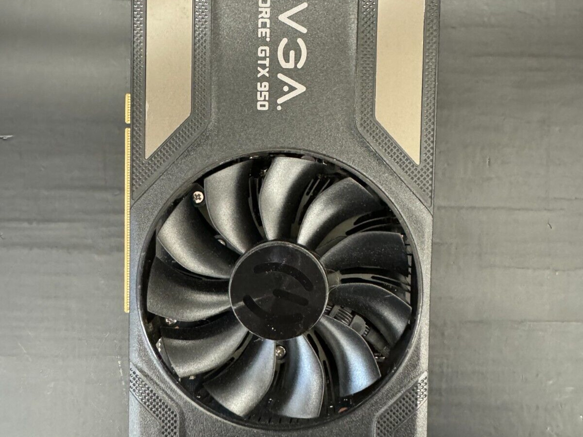 EVGA GeForce GTX 950 SC 2GB GDDR5 Graphics Card - DVI, HDMI, DisplayPort