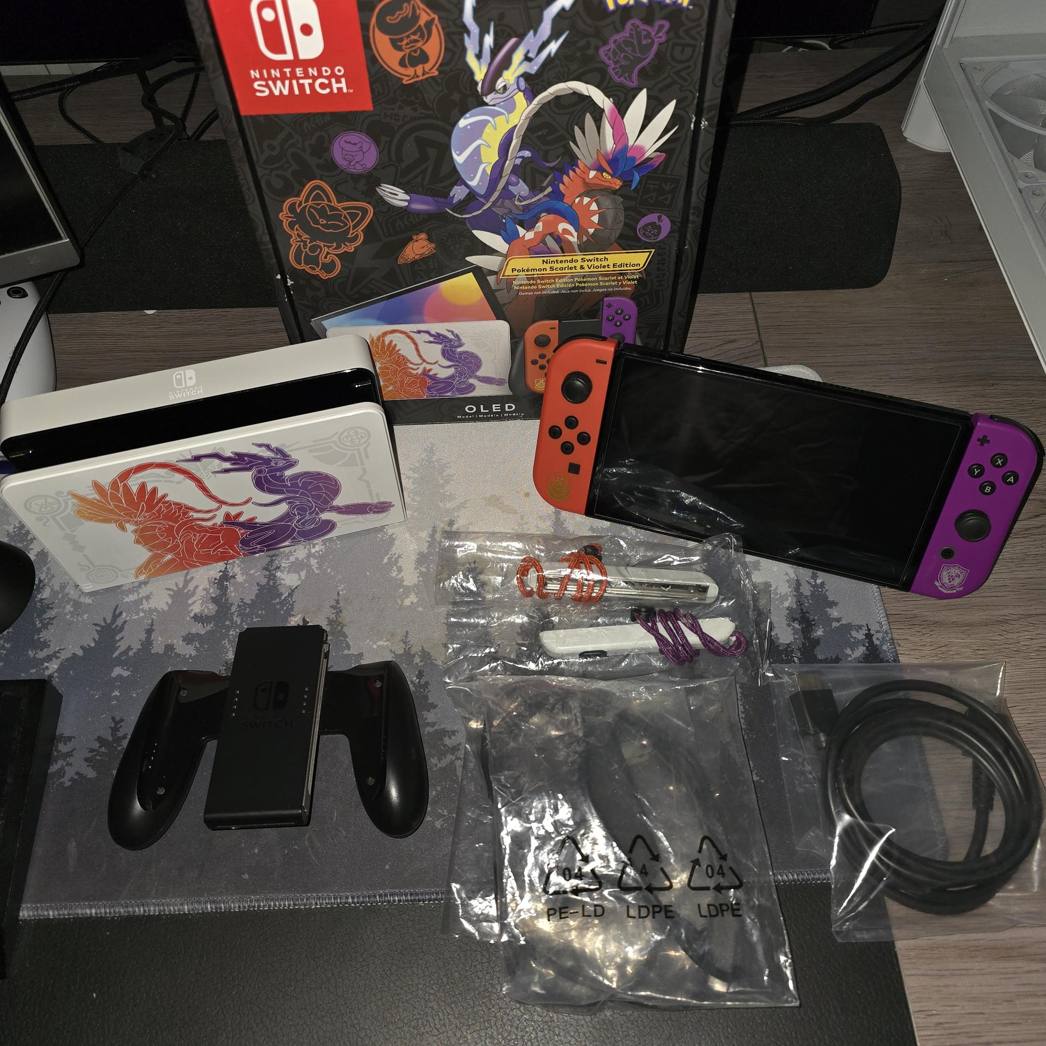 Nintendo Switch OLED Model Pokémon Scarlet & Violet Edition
