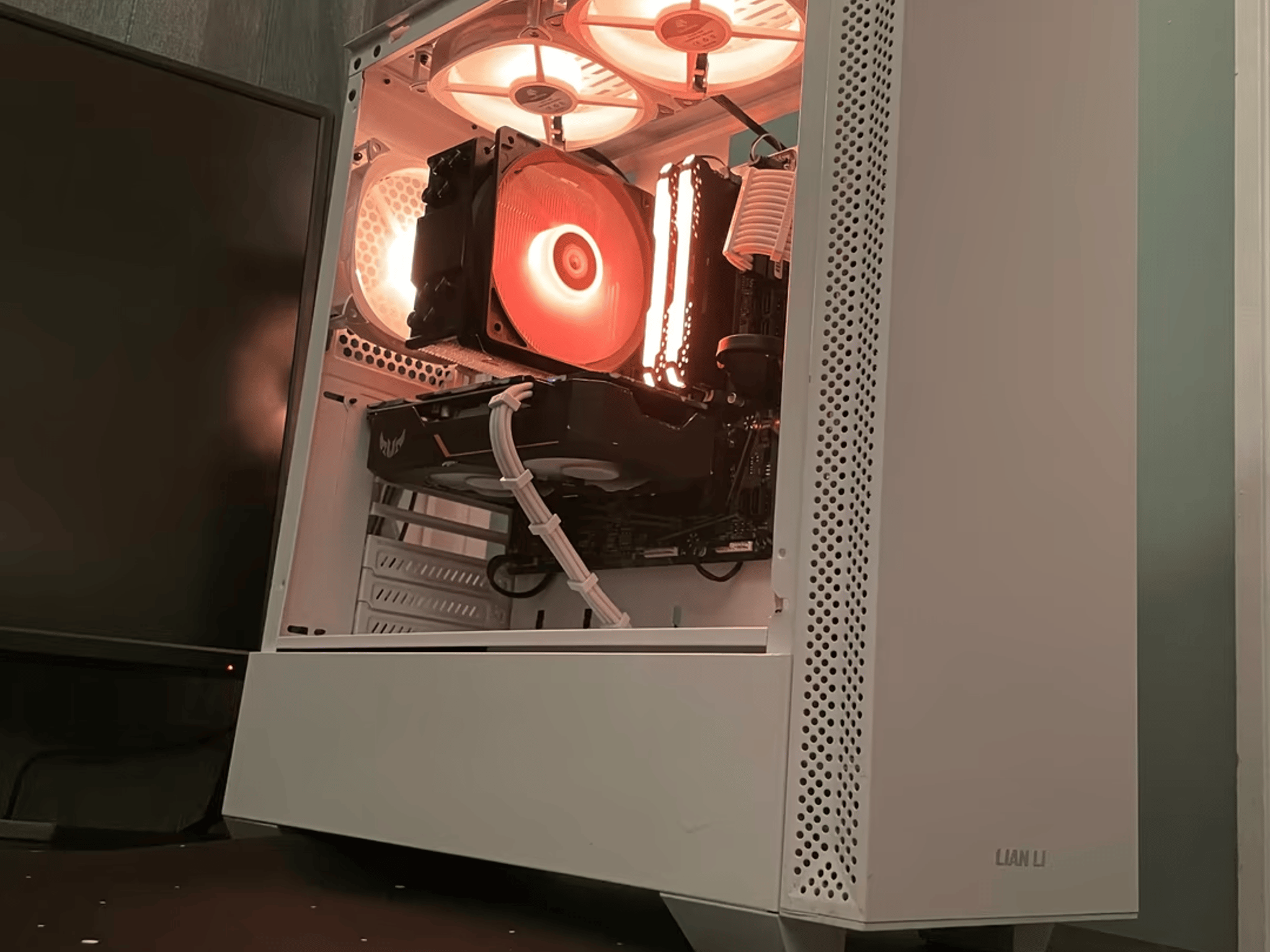 Icebox// I5-10400, Nvidia 1650 4Gb Super Budget Gaming PC
