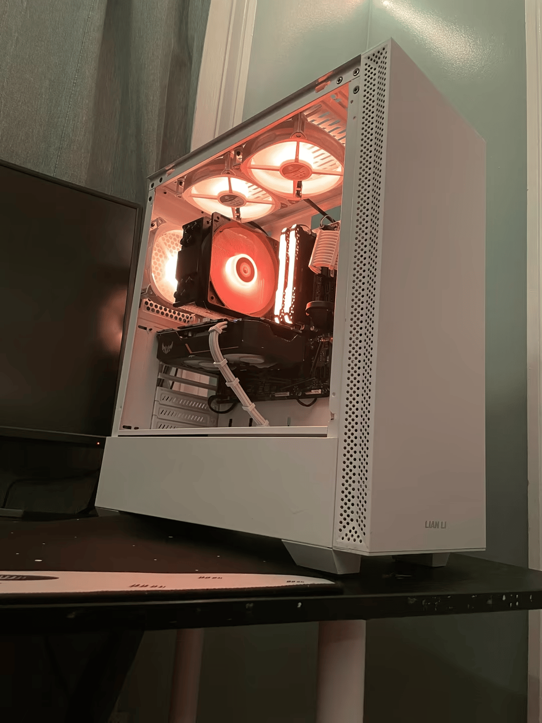 Icebox// I5-10400, Nvidia 1650 4Gb Super Budget Gaming PC