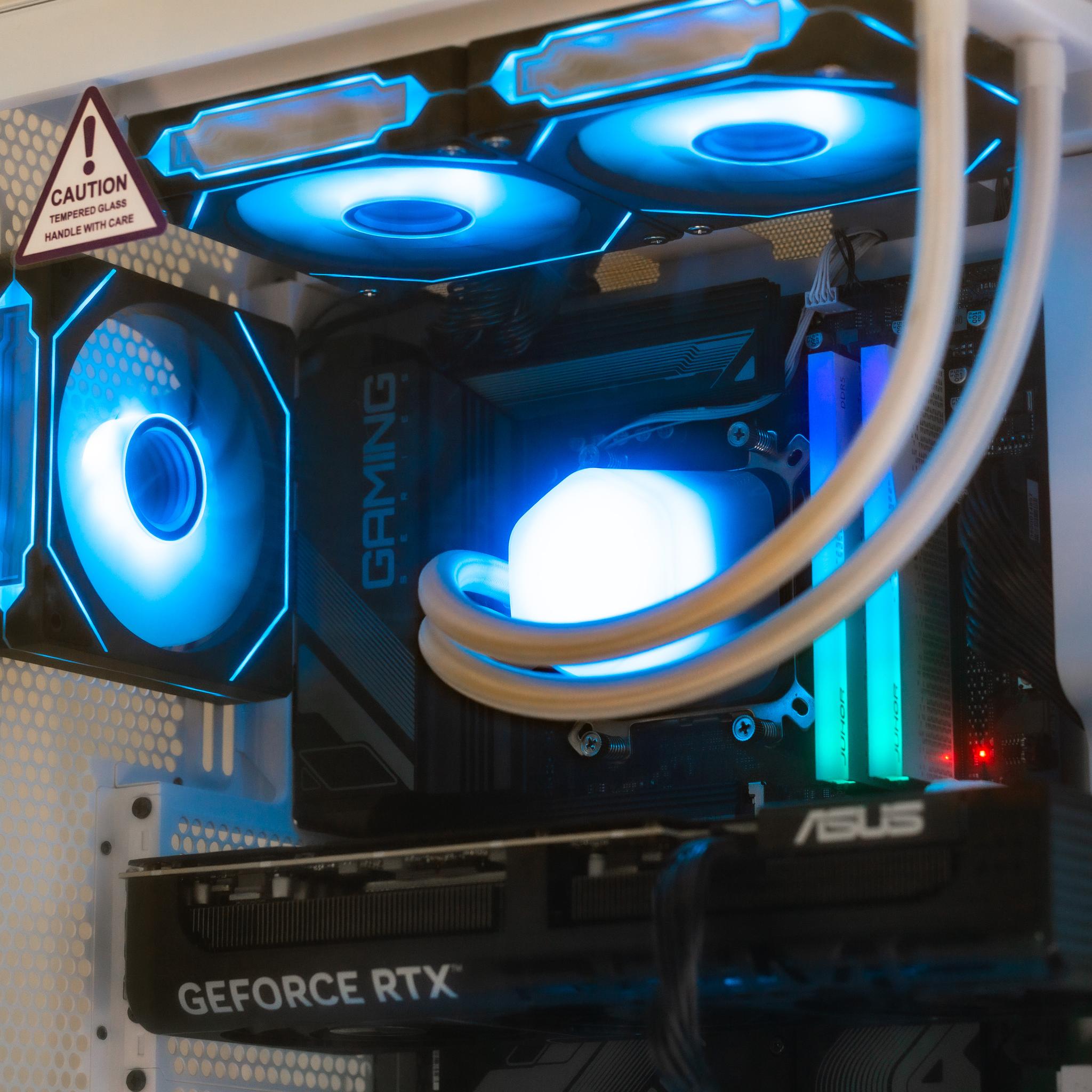 RTX 5070Ti | 32GB DDR5 | Ryzen 7 7800X3D | Gaming/Streaming PC