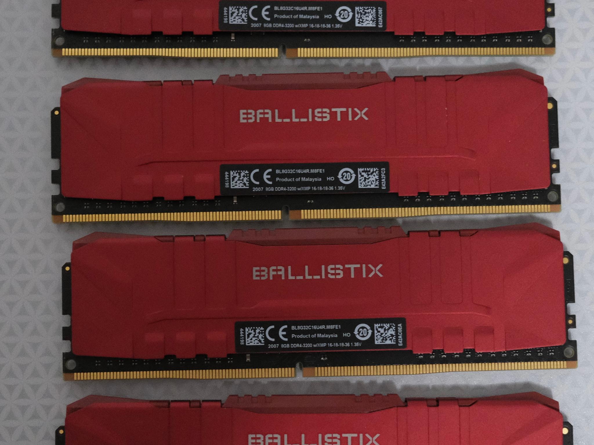 32 GB DDR4 Crucial Ballistix 3200MHz