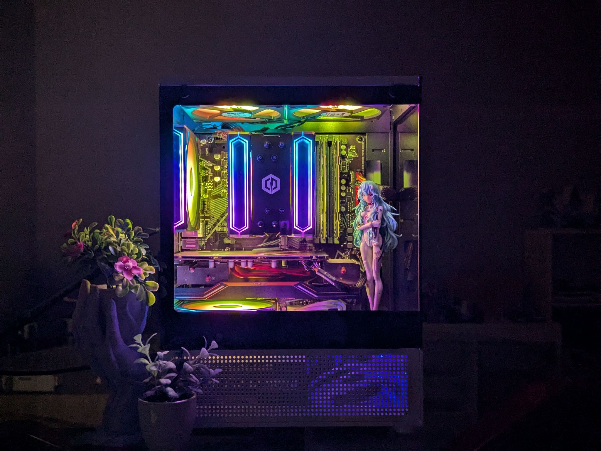 The Aesthetic White & Black | Ryzen 5 CPU + RX 5600XT GPU | 16GB RAM | 512GB SSD