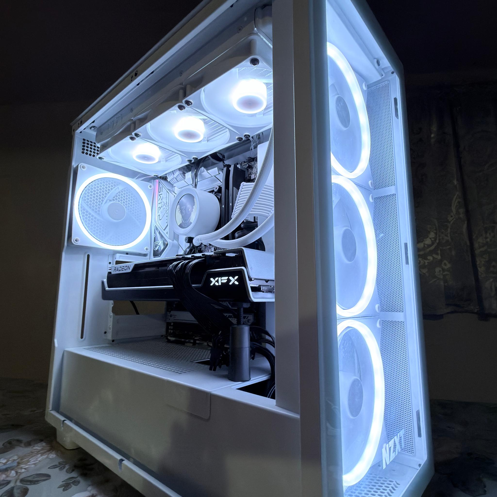 XFX 7900 XTX 24GB | ❄️ WHITE GAMING PC ❄️| INTEL I7 13700K | 32GB DDR5| 1TB SSD | 1200w Power Supply