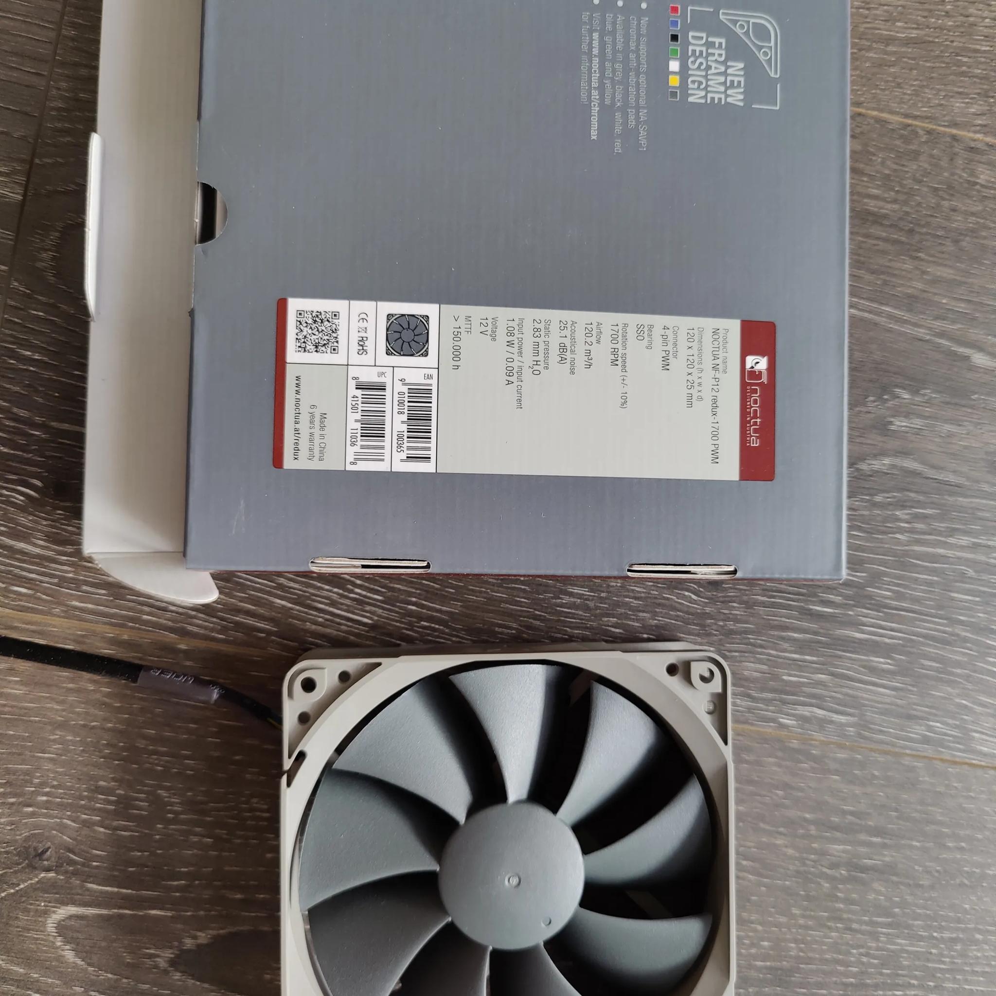 Noctua NF -P12 1700 RPM