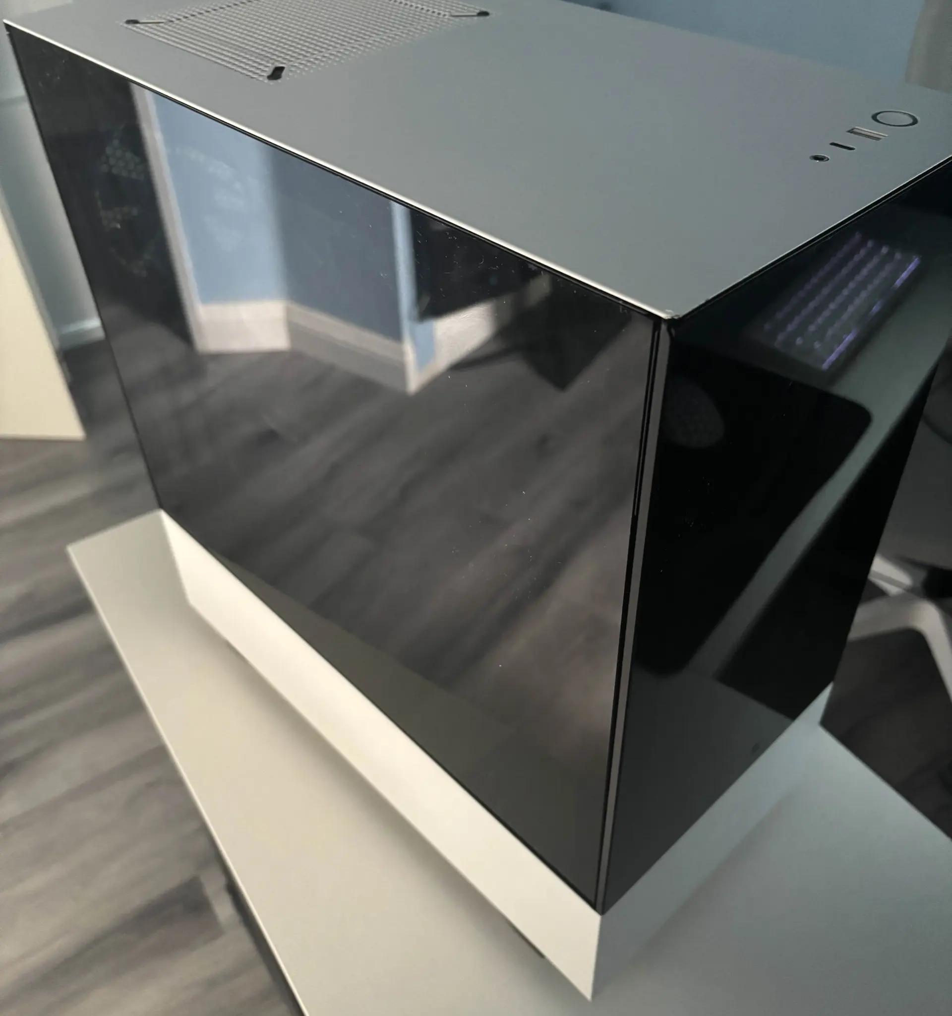Intermediate gaming computer