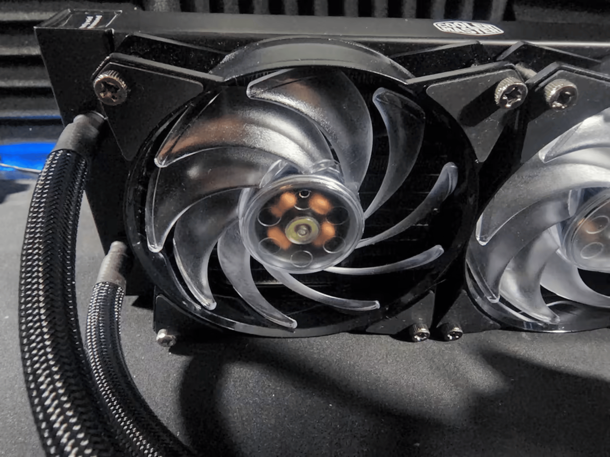 Cooler Master ML240L V2 w/ missing mounting hardware & RGB hub