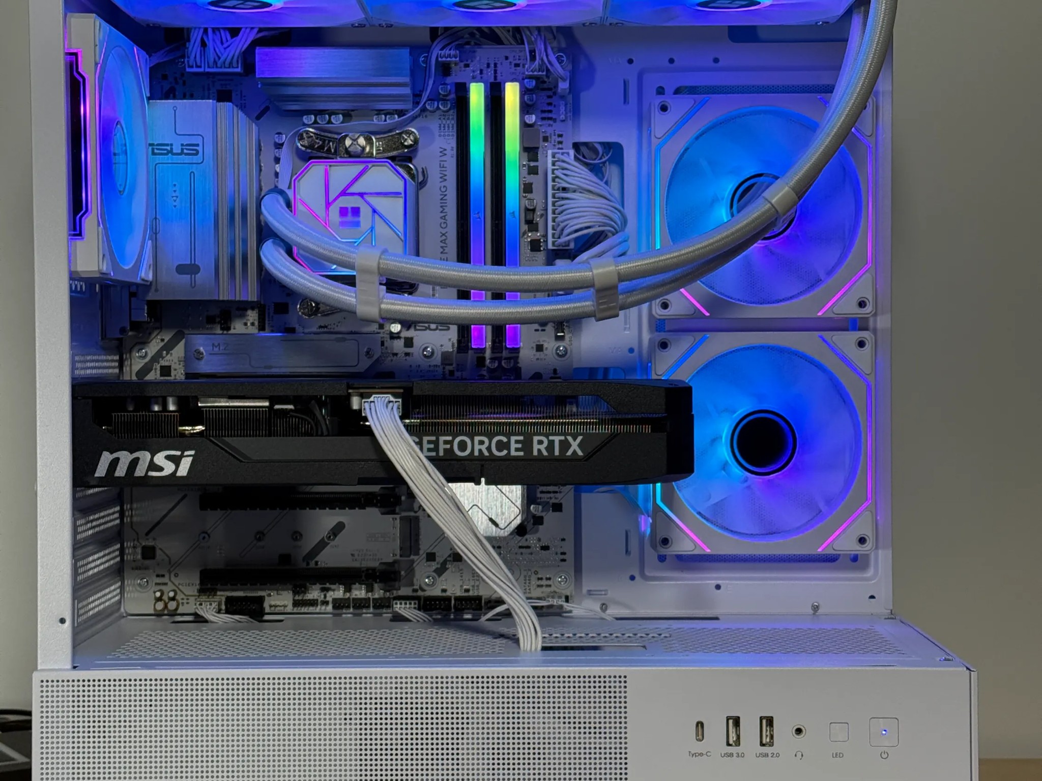 RTX 5070TI Ryzen 9700x Gaming PC