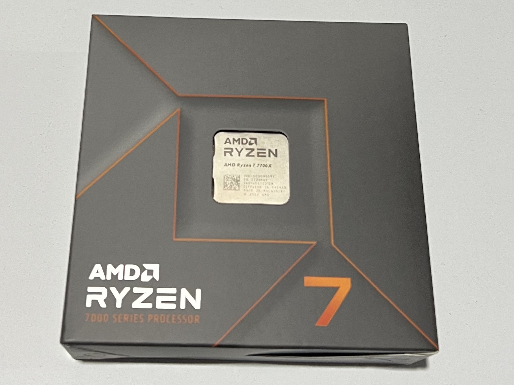 AMD Ryzen™ 7 7700X 8-Core, 16-Thread Unlocked Desktop Processor