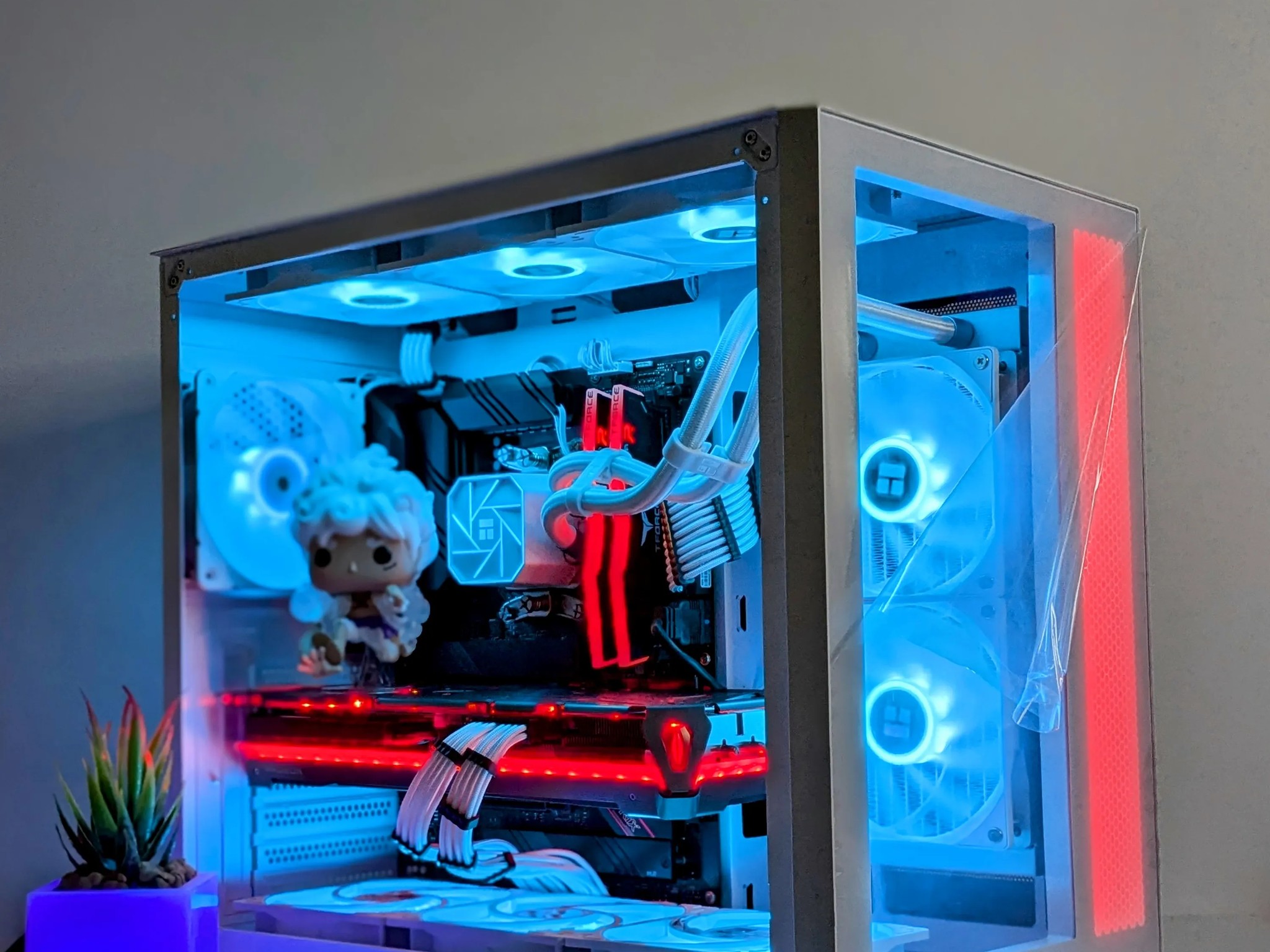 ⚪️🌩️Luffy ”5th-Gear”⚪️RX 7800XT⚪️Ryzen 7⚪️32GB RAM⚪️1TB NVMe PCIE(Gen 4x4)⚪️Windows 11 Pro