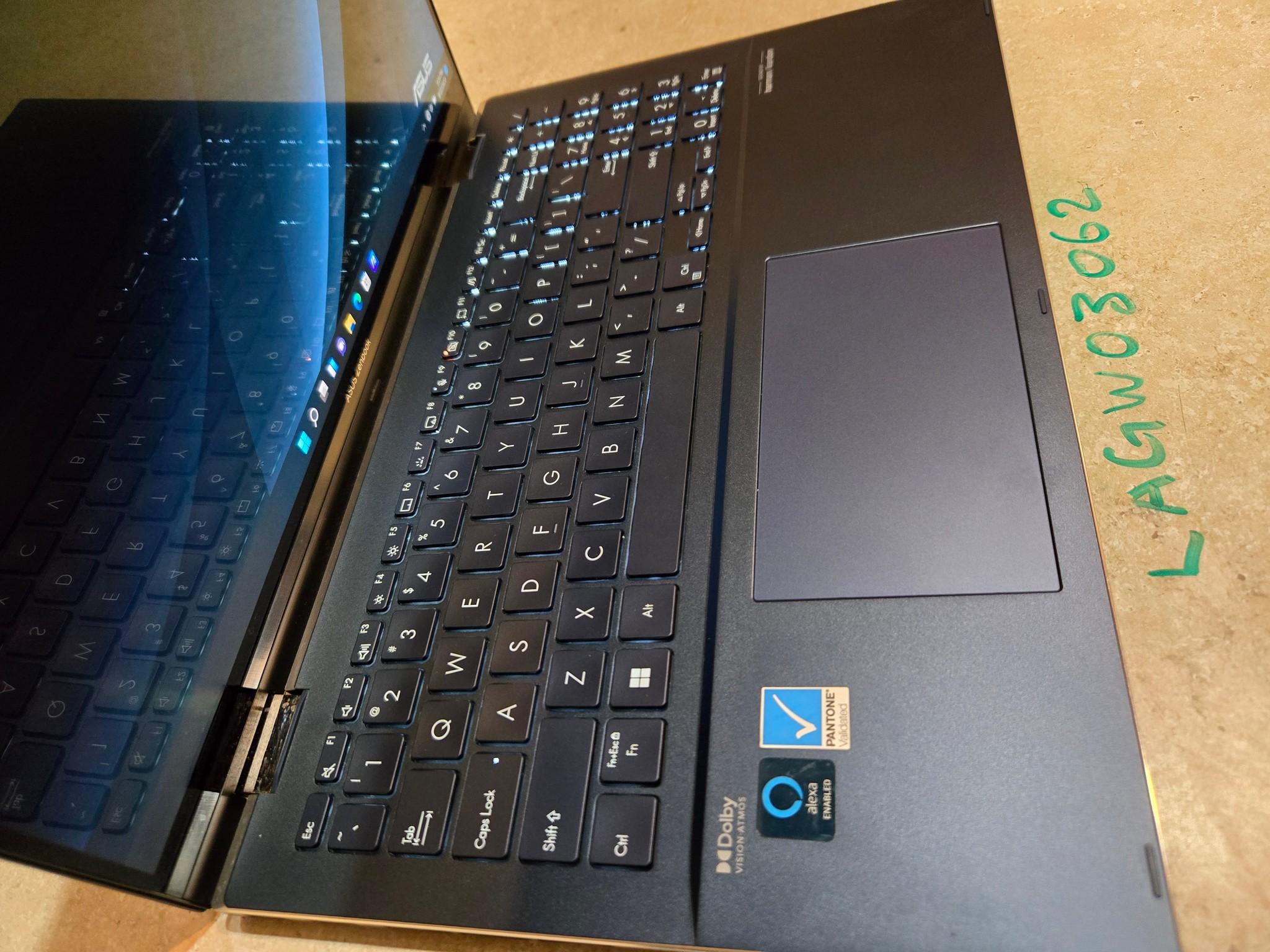 Asus Zenbook 15.4" Laptop - 512GB SSD - intel i7 - 16GB Ram - Model Q529Z
