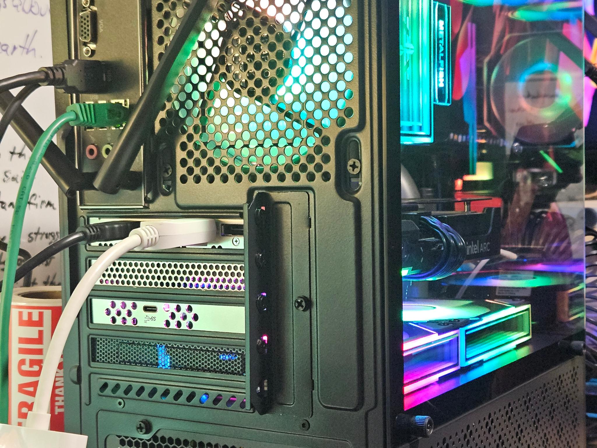 Dane's Custom PC's- Mini-Titan