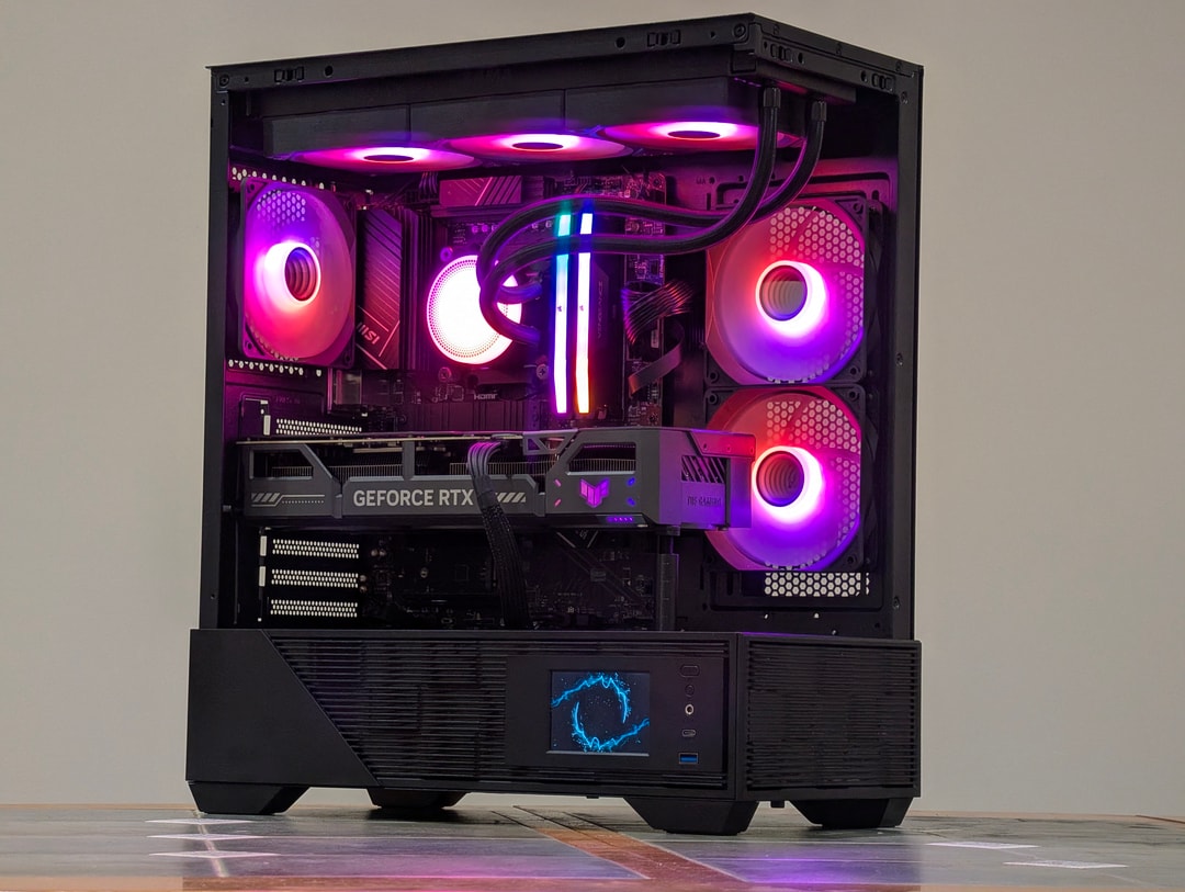 🌈🖤Ryzen 7 7700x | RTX 5070 | 32GB DDR5 | 2TB SSD | Gaming PC