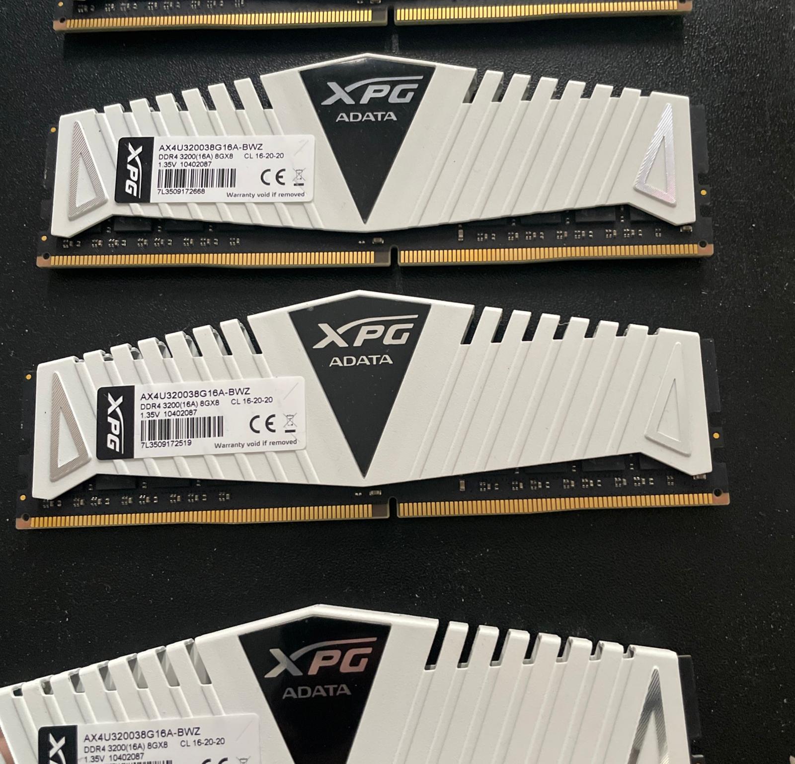 XPG ADATA 8gb 3200mhz DDR4 (4x8gb)