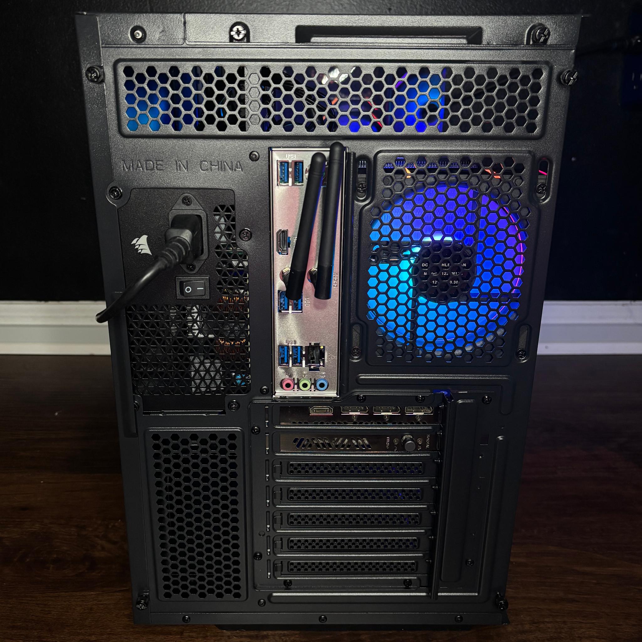 Black Gaming PC (RTX 3060 Ti 8GB + AMD Ryzen 5 5600 + 16GB DDR4 + SSD)