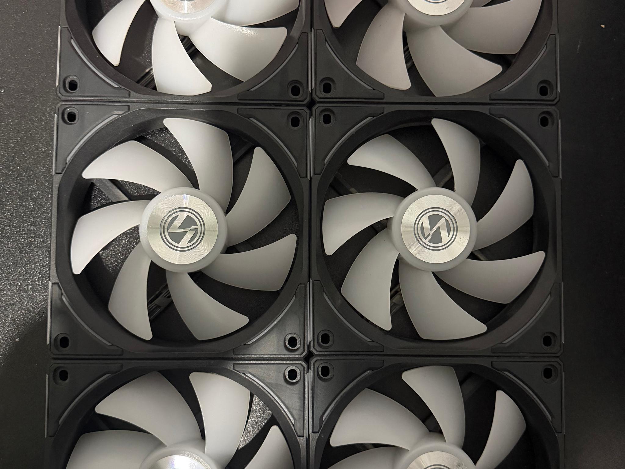 6x Lian Li UNI FAN TL Wireless Fans + Controller – Used