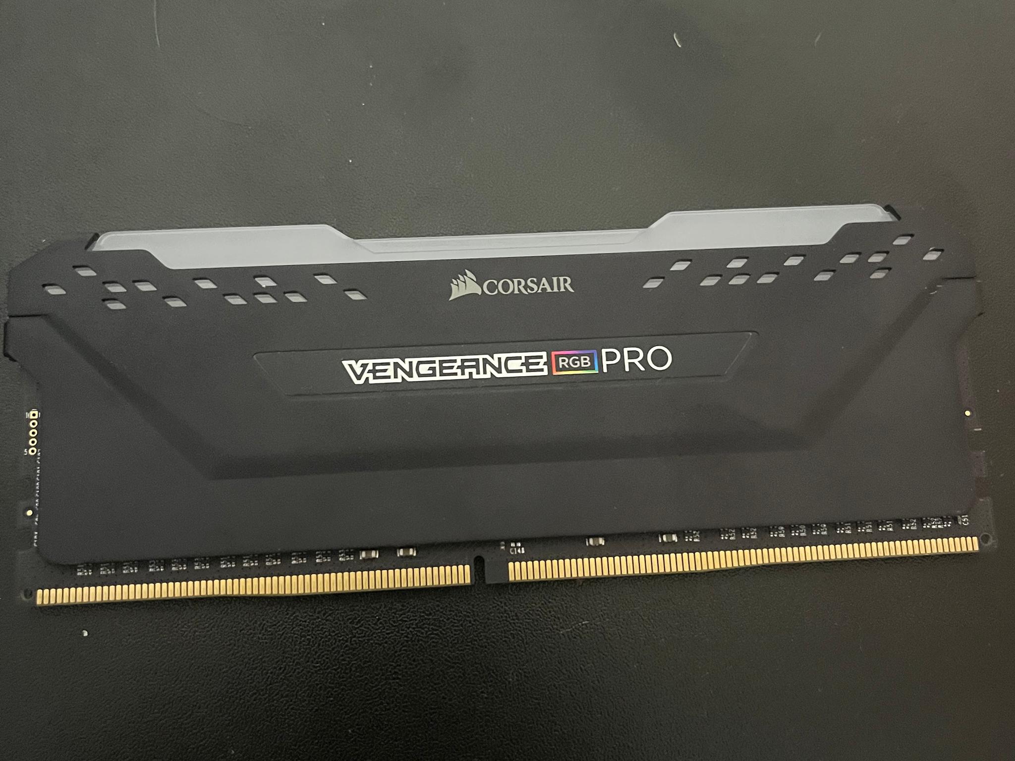 Corsair Vengeance Pro RGB 16gb (1x16gb) 3600mhz