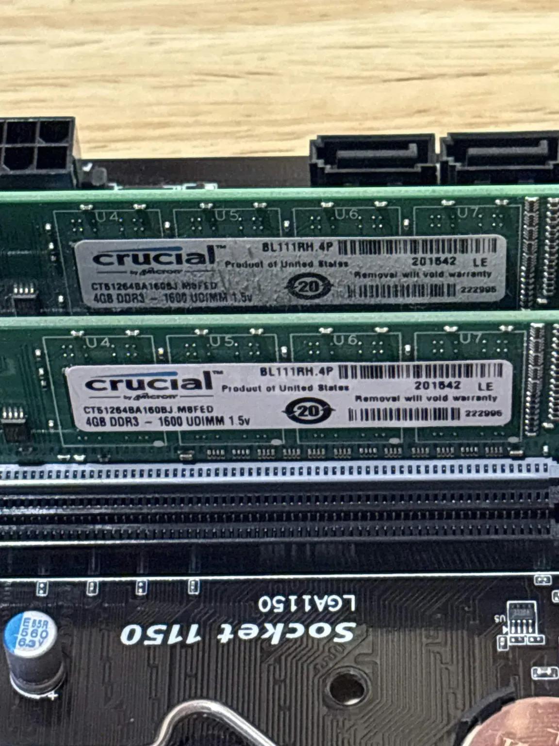 Gigabyte H87M-D3H / i5-4590 / 2x4GB DDR3 1600MHZ
