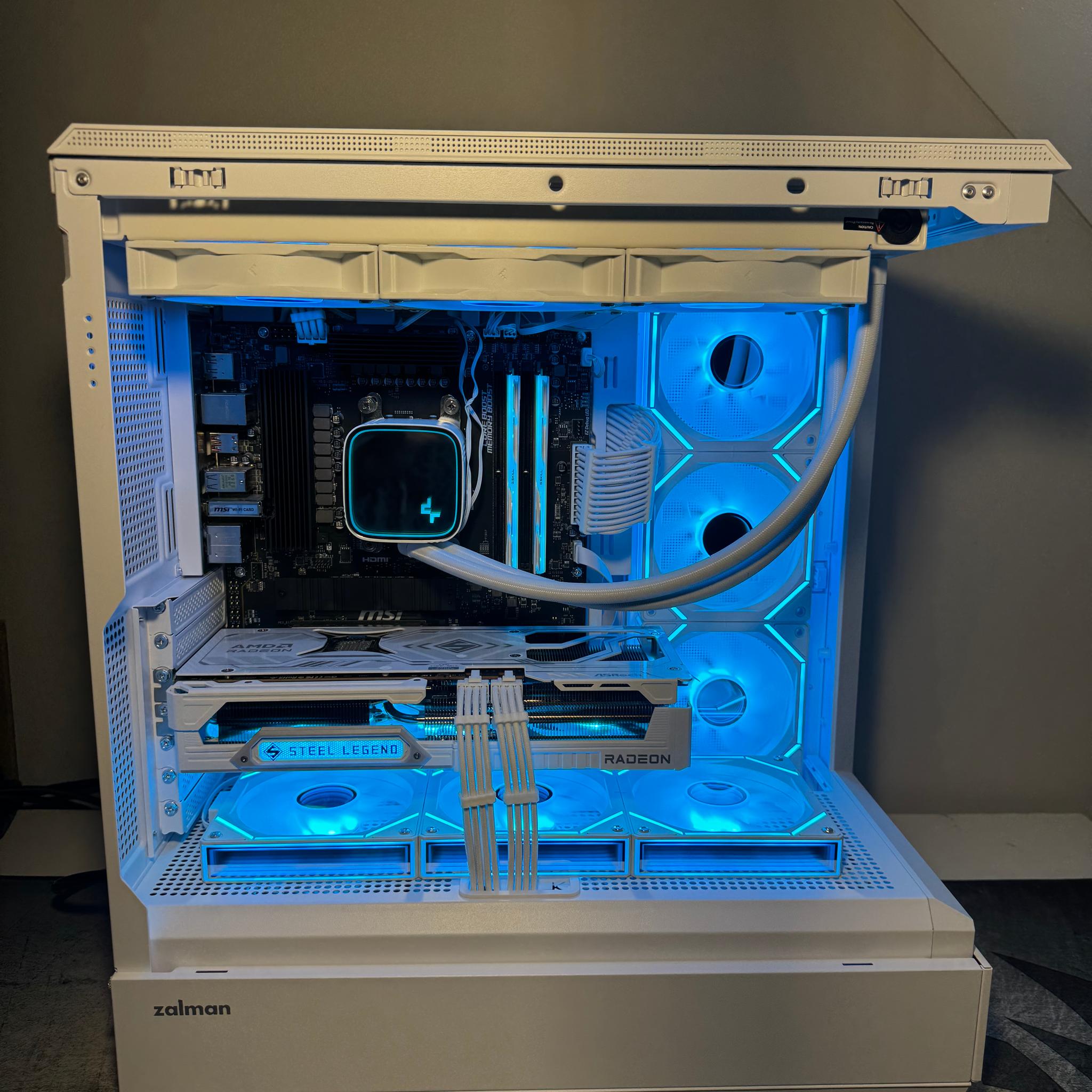 White RX 9070 XT | Ryzen 7 7800X3D | 32GB DDR5 6400 MT/s CL32 | 2TB Storage | Free Shipping