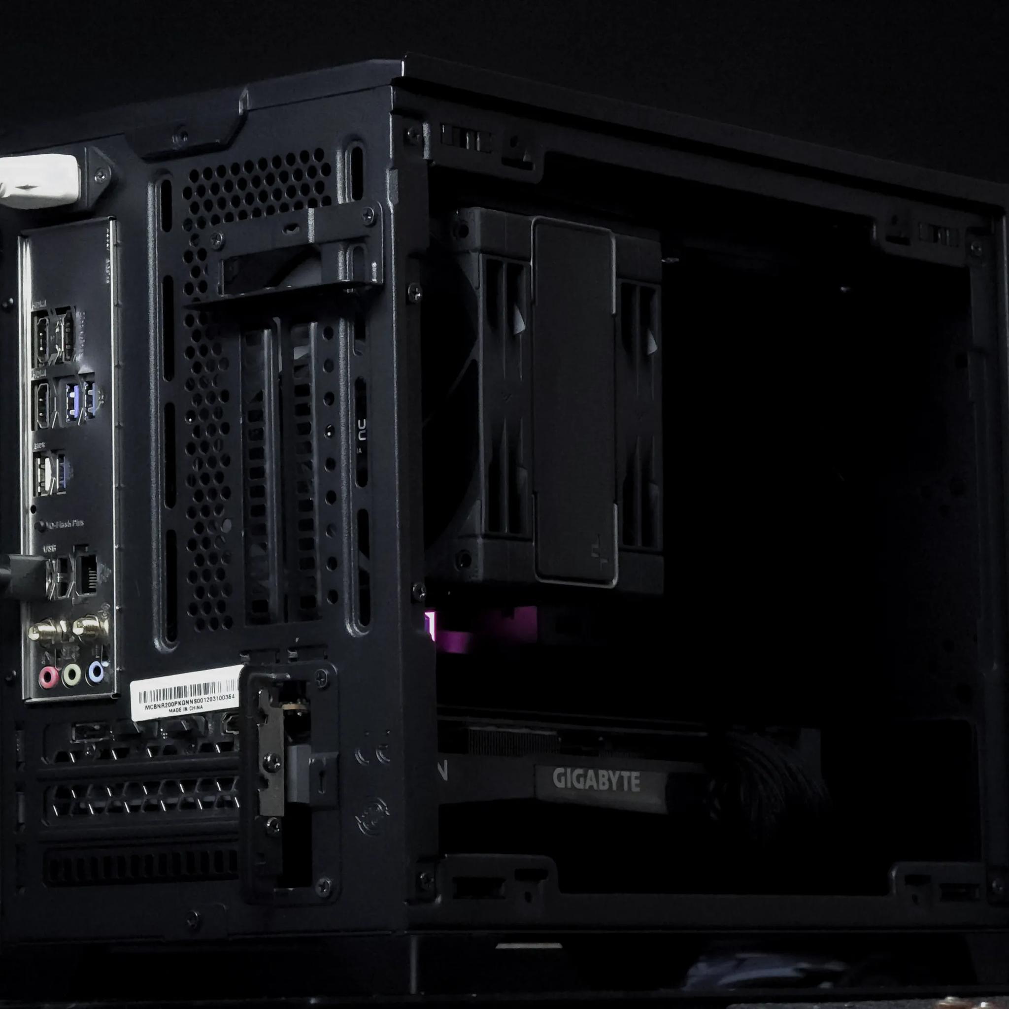 RX 6700XT/ R7 5700X Gaming PC Computer