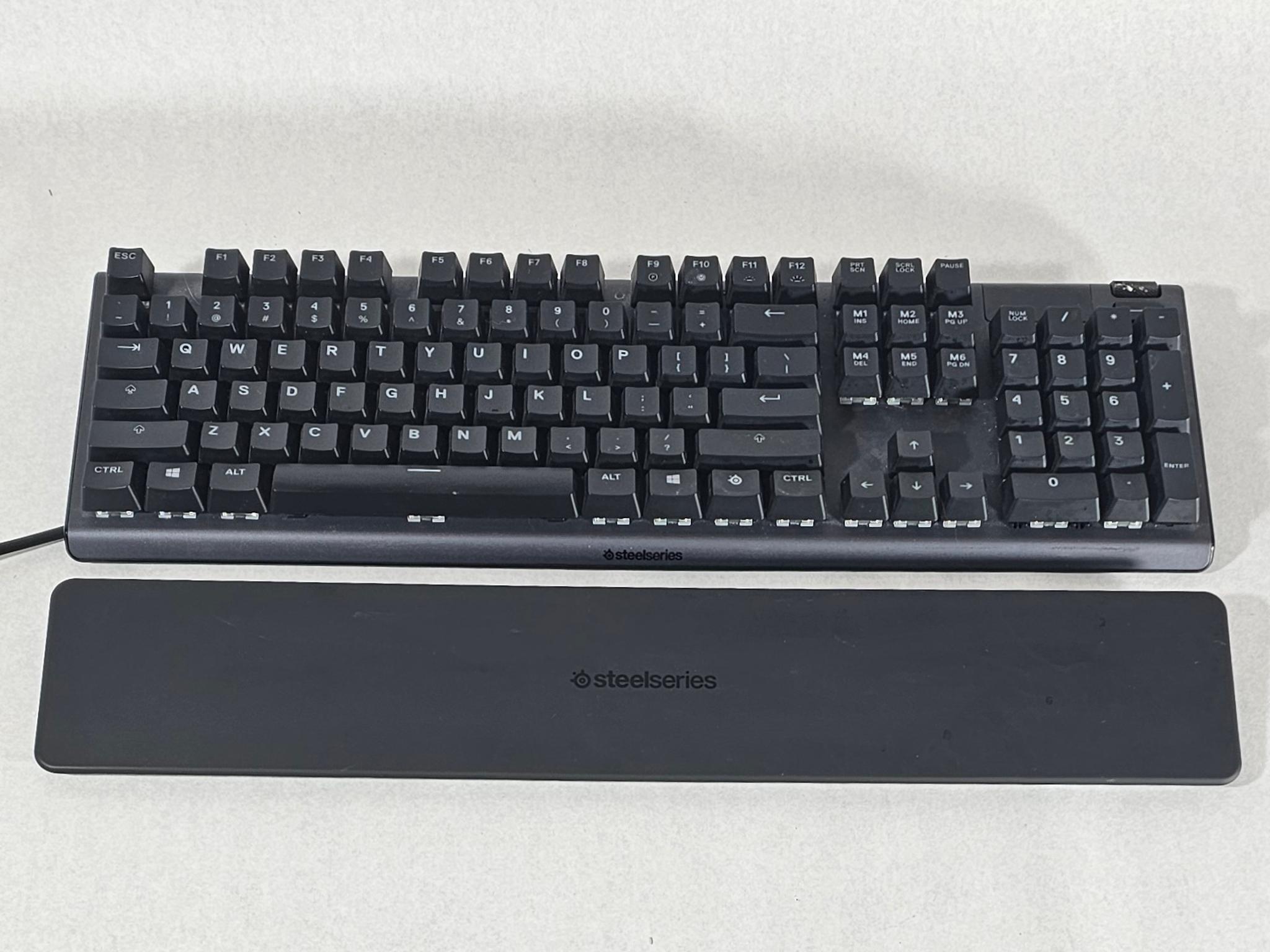 SteelSeries Apex 5 Mechanical Keyboard & Palm Wrist Rest