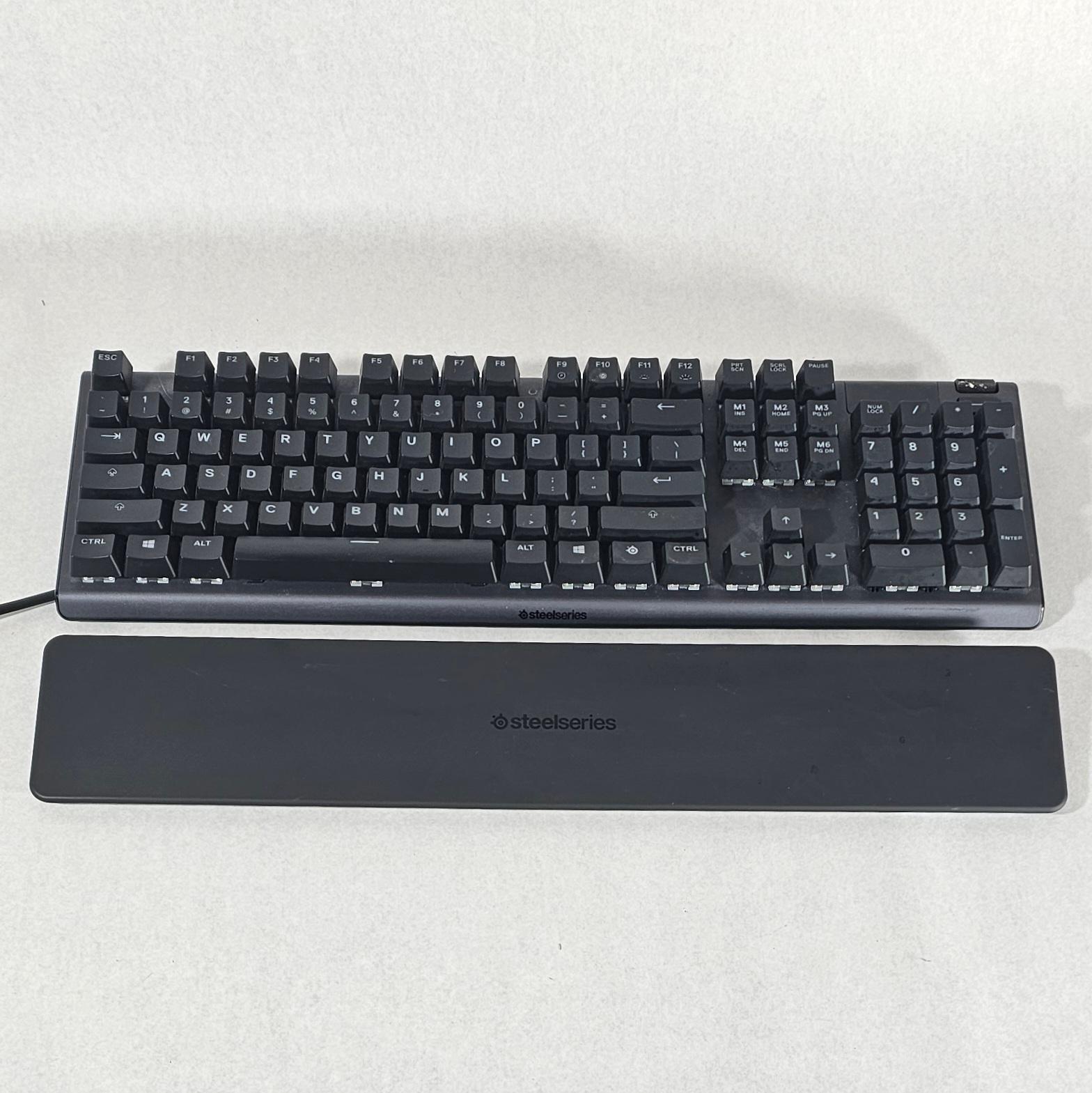 SteelSeries Apex 5 Mechanical Keyboard & Palm Wrist Rest