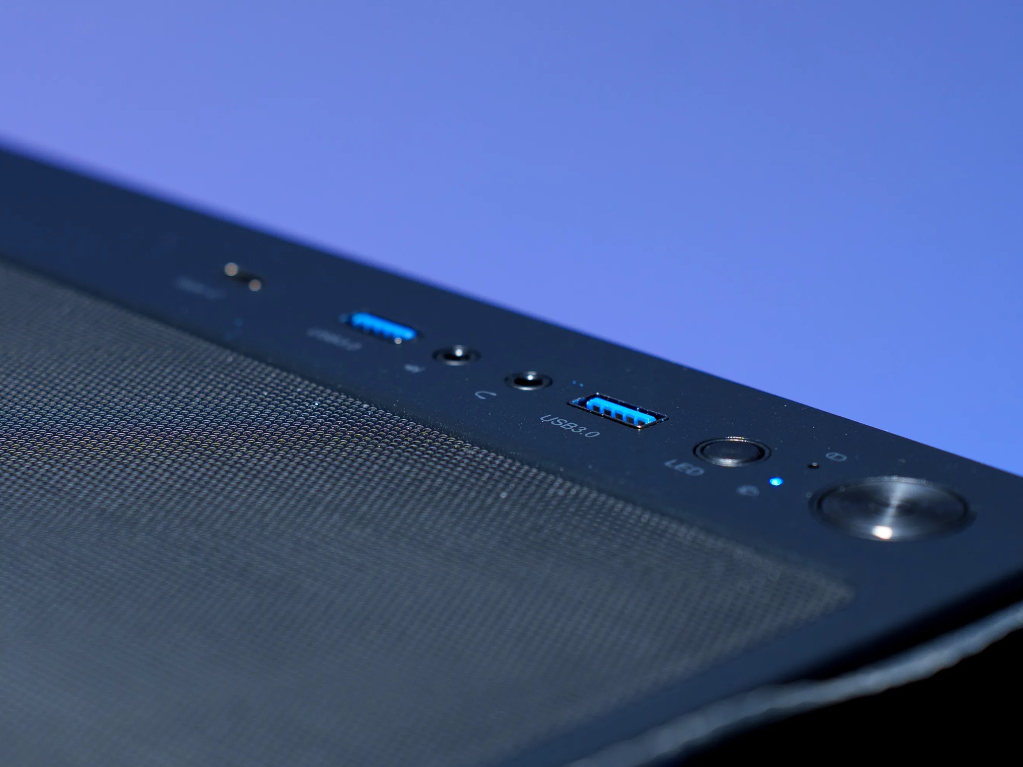 RTX 5070 Gaming PC | Ryzen 9 5900x | 32GB DDR5 | 2TB m.2 | Watercooled | RGB