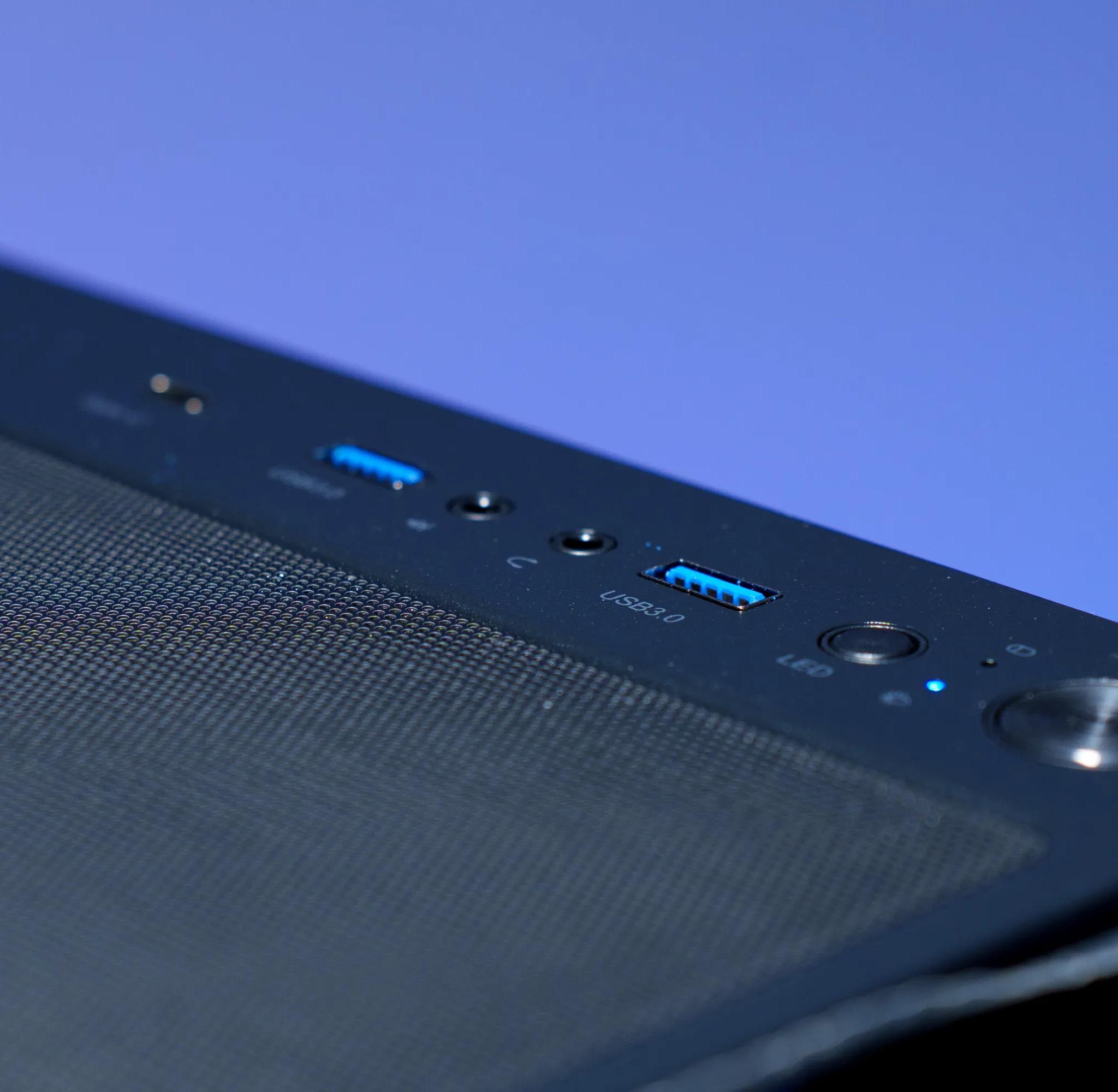 RTX 5070 Gaming PC | Ryzen 9 5900x | 32GB DDR5 | 2TB m.2 | Watercooled | RGB