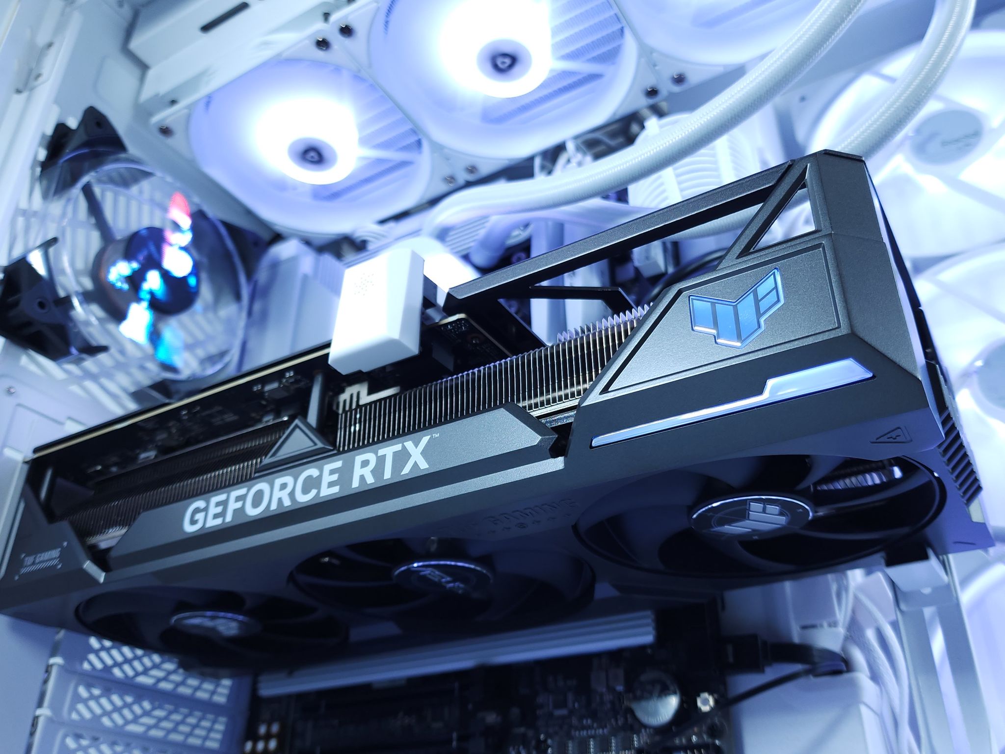 🤍RTX 4090●Core i9 14900KF●1440p/4K Gaming Computer