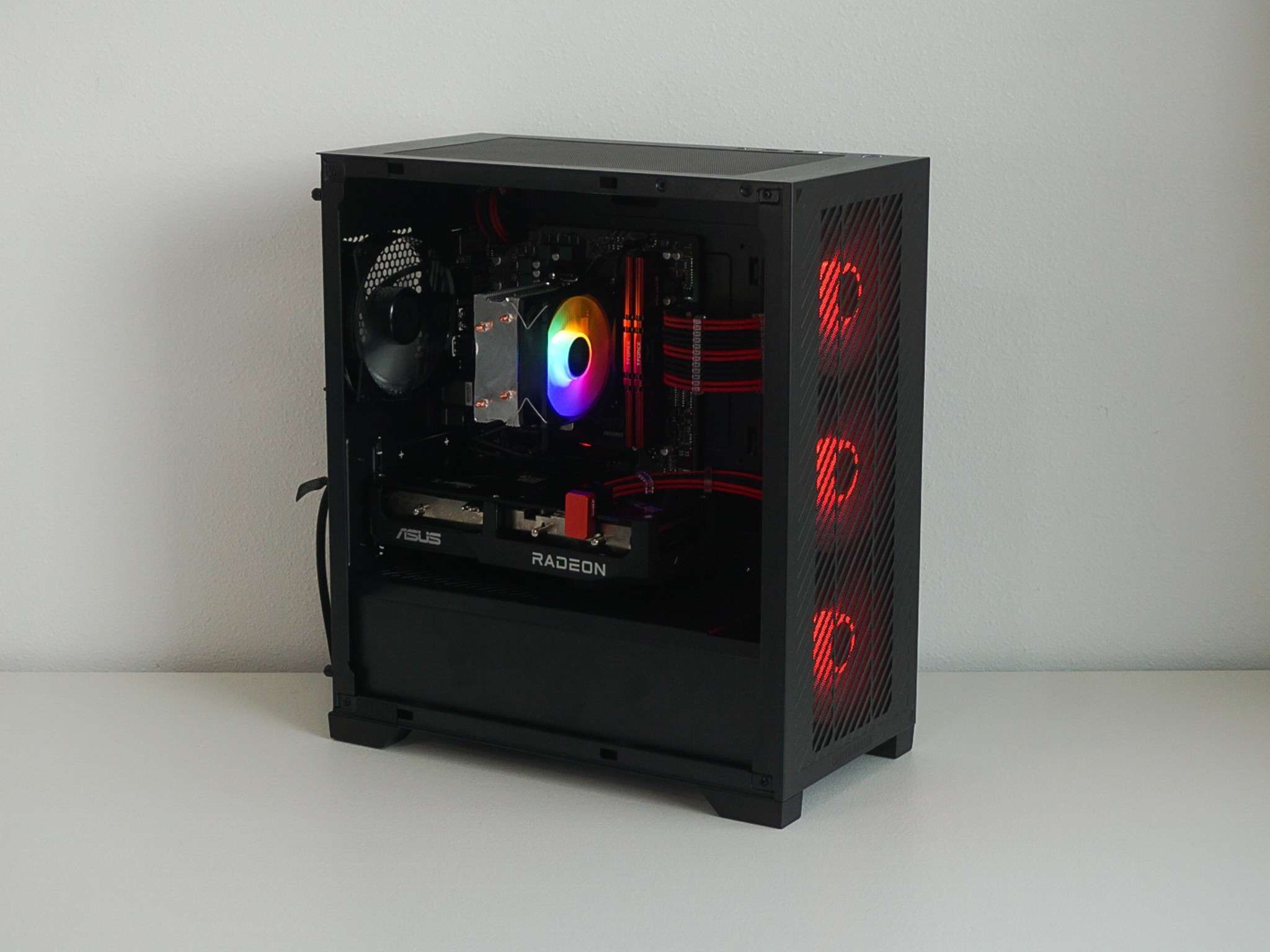 KOA - Ryzen 5 5600X / RX 7600 8GB / 16GB RAM / 1TB NVMe SSD - Gaming PC