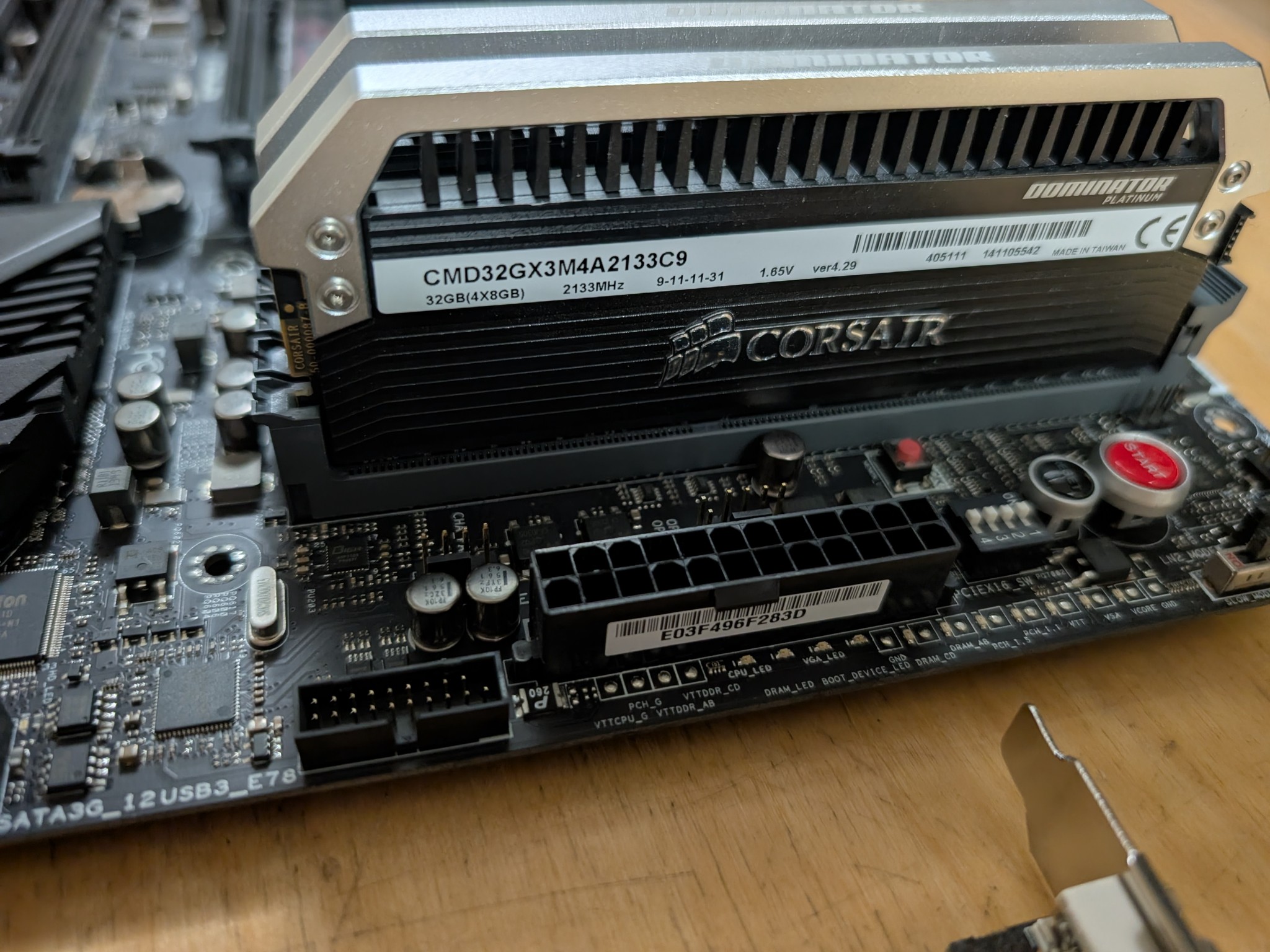 Asus X79 / Intel 4930K / 32GB DDR3 2133mhz / Nvidia 8400 GS 512MB