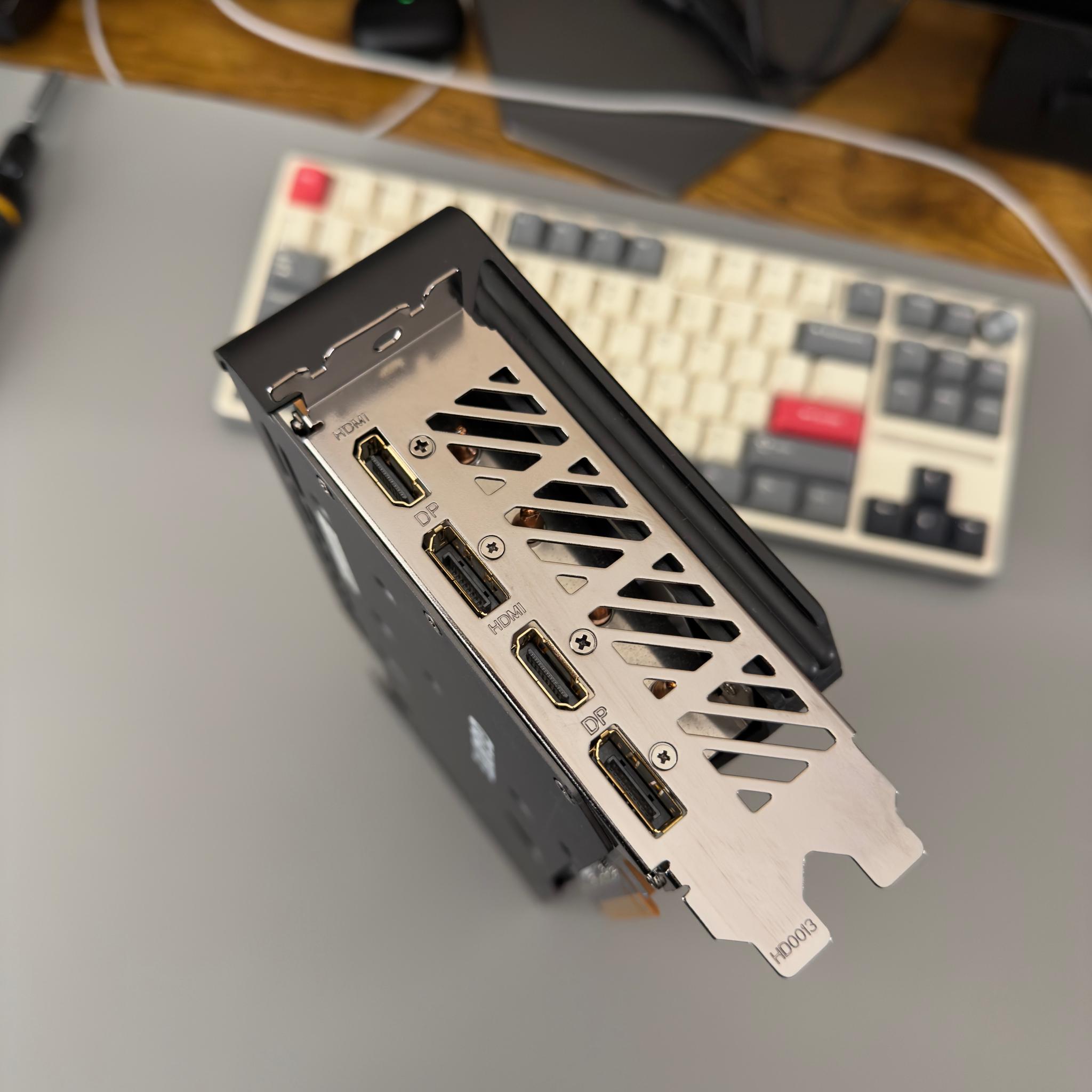 7800 XT GPU