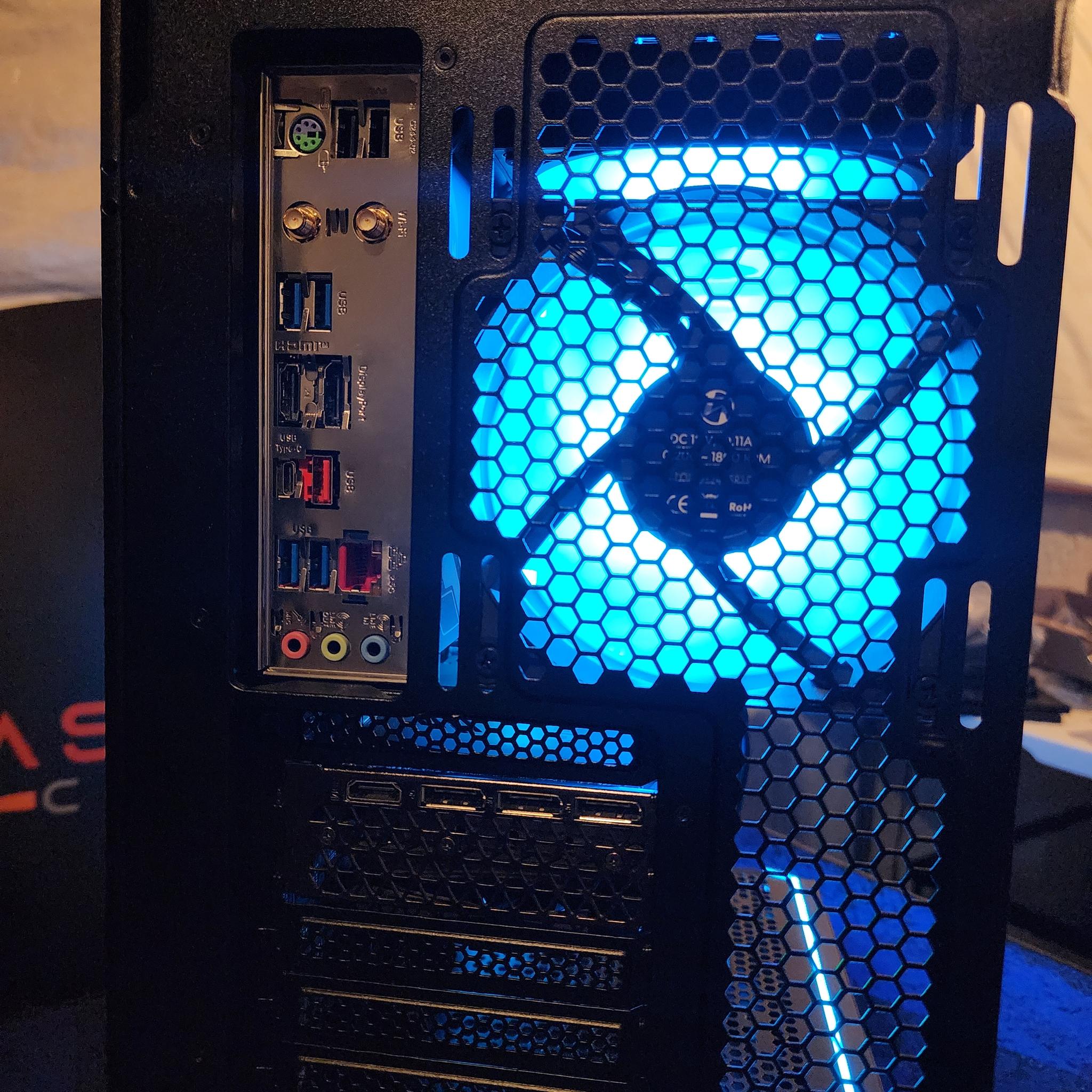 RTX 3080 Ti / i9-14900KF / 32GB DDR5 RAM / 1TB NVMe SSD